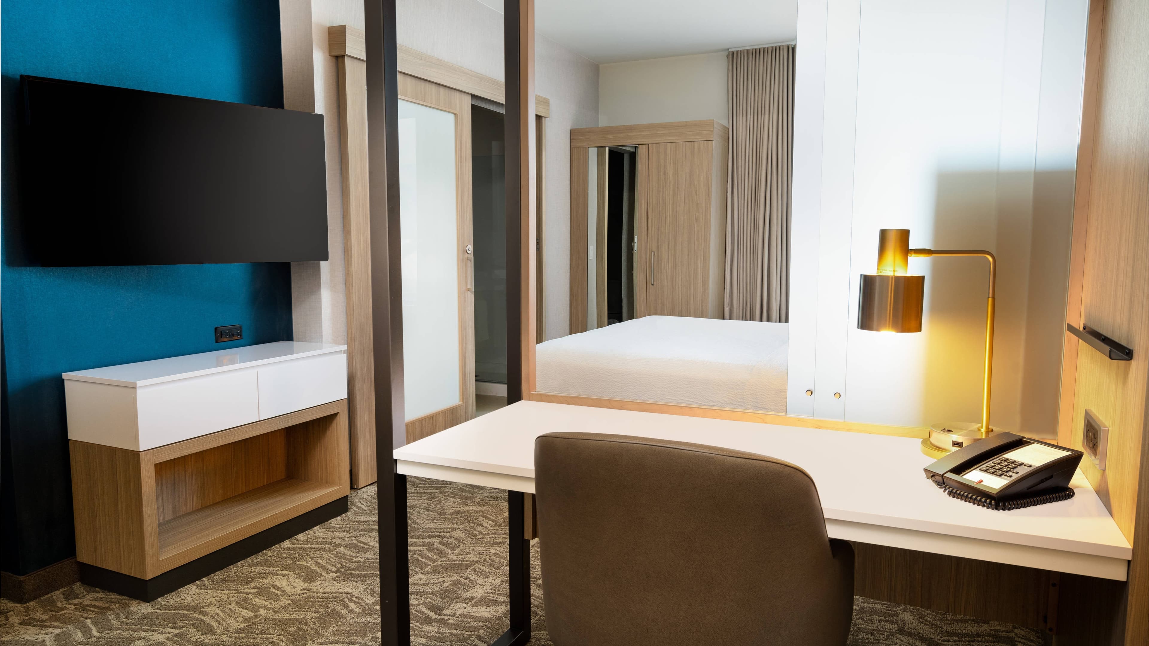 Suite - Image 2