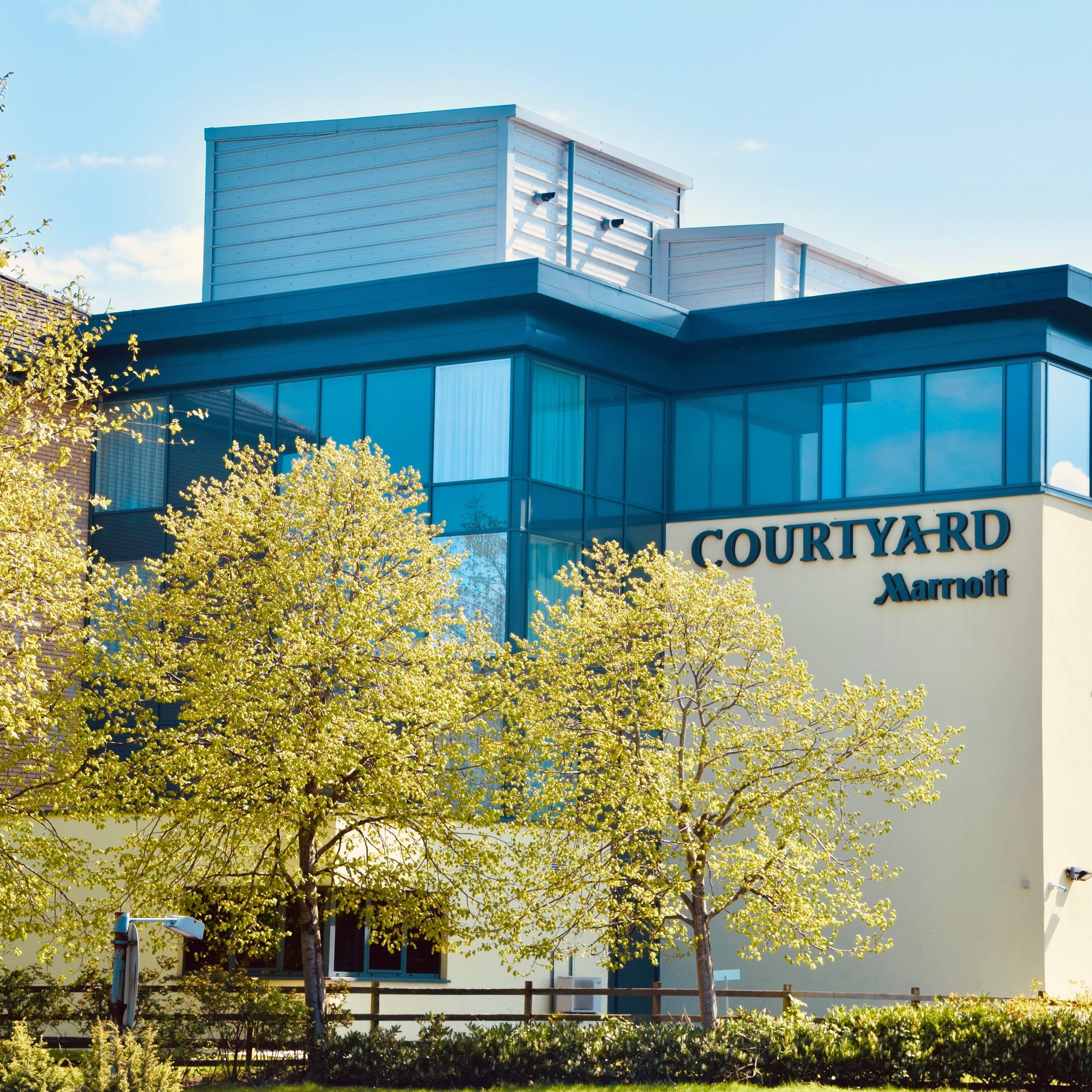 Courtyard Glasgow Airport - Image 1