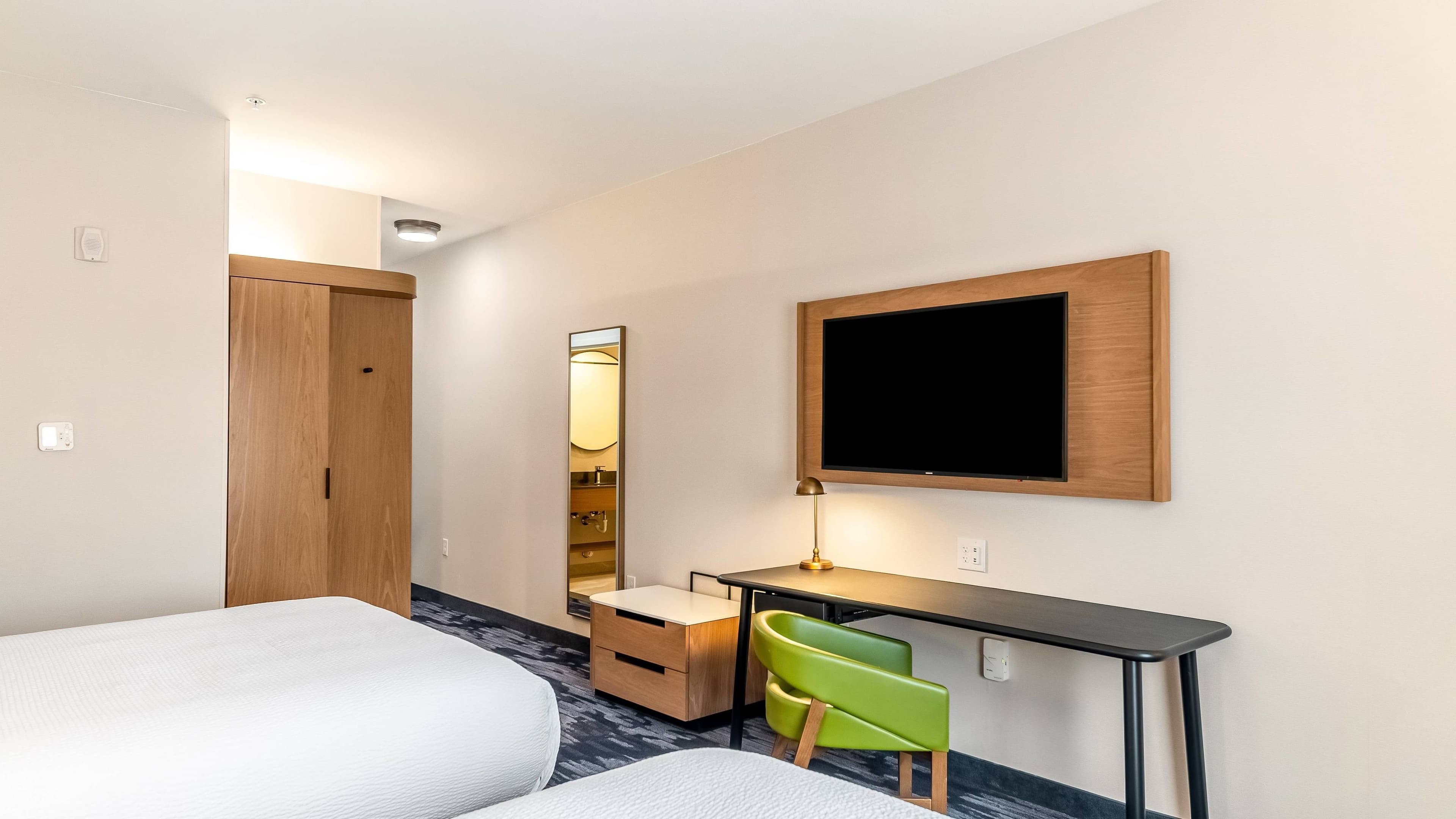 Fairfield Inn & Suites Gainesville I-35 — 8