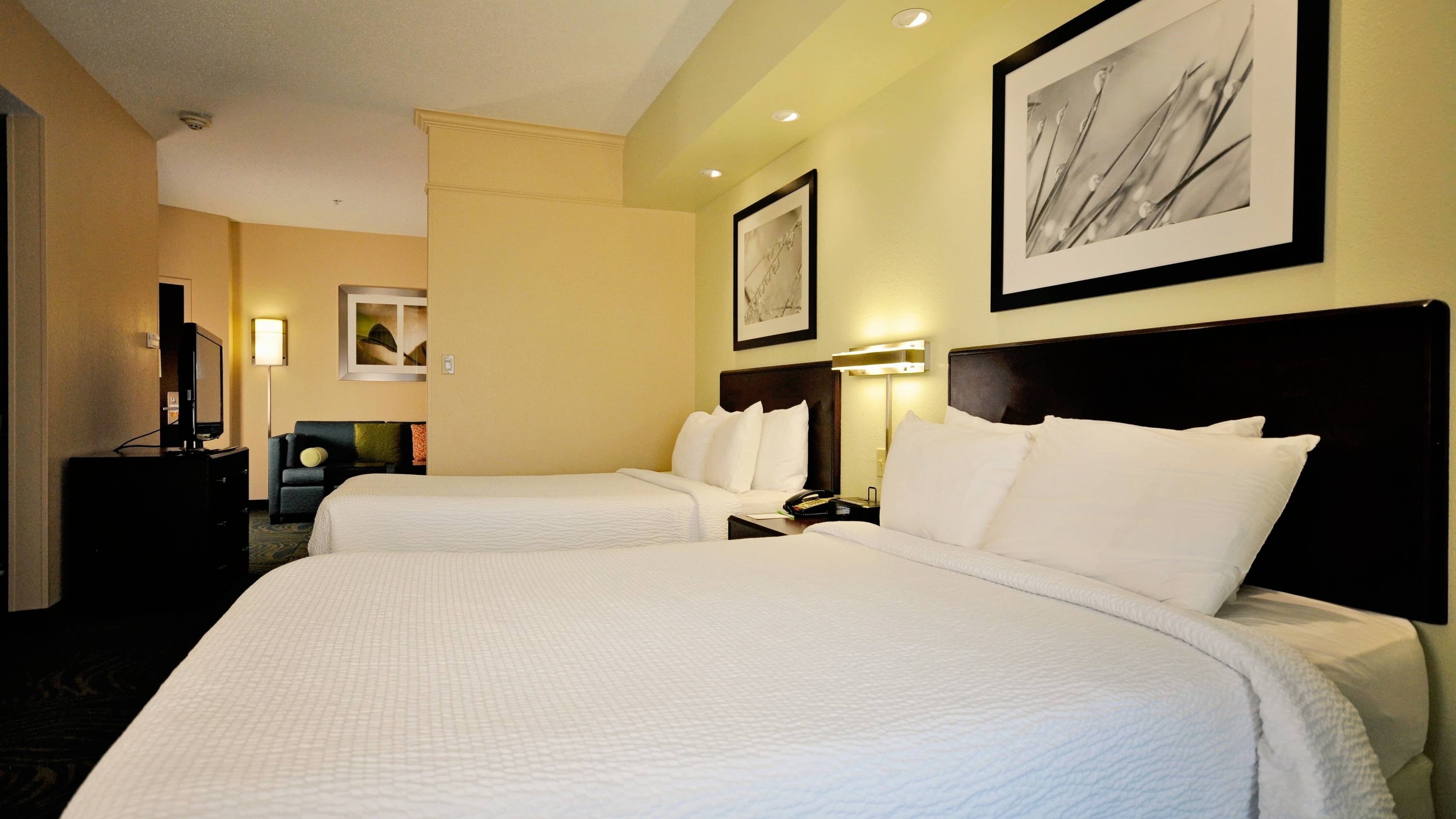 SpringHill Suites Galveston Island - Image 2