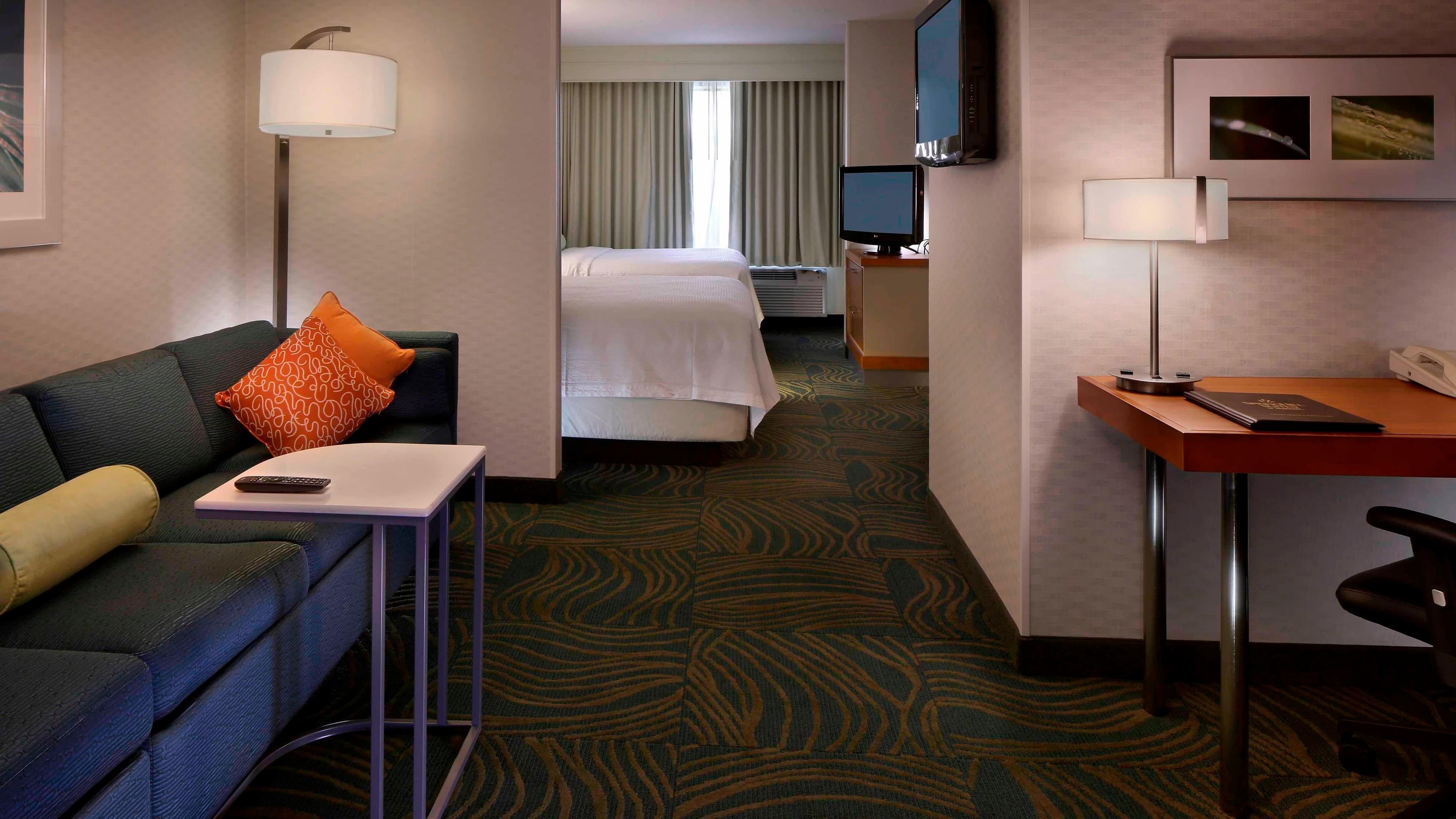 SpringHill Suites Mystic Waterford - Image 5