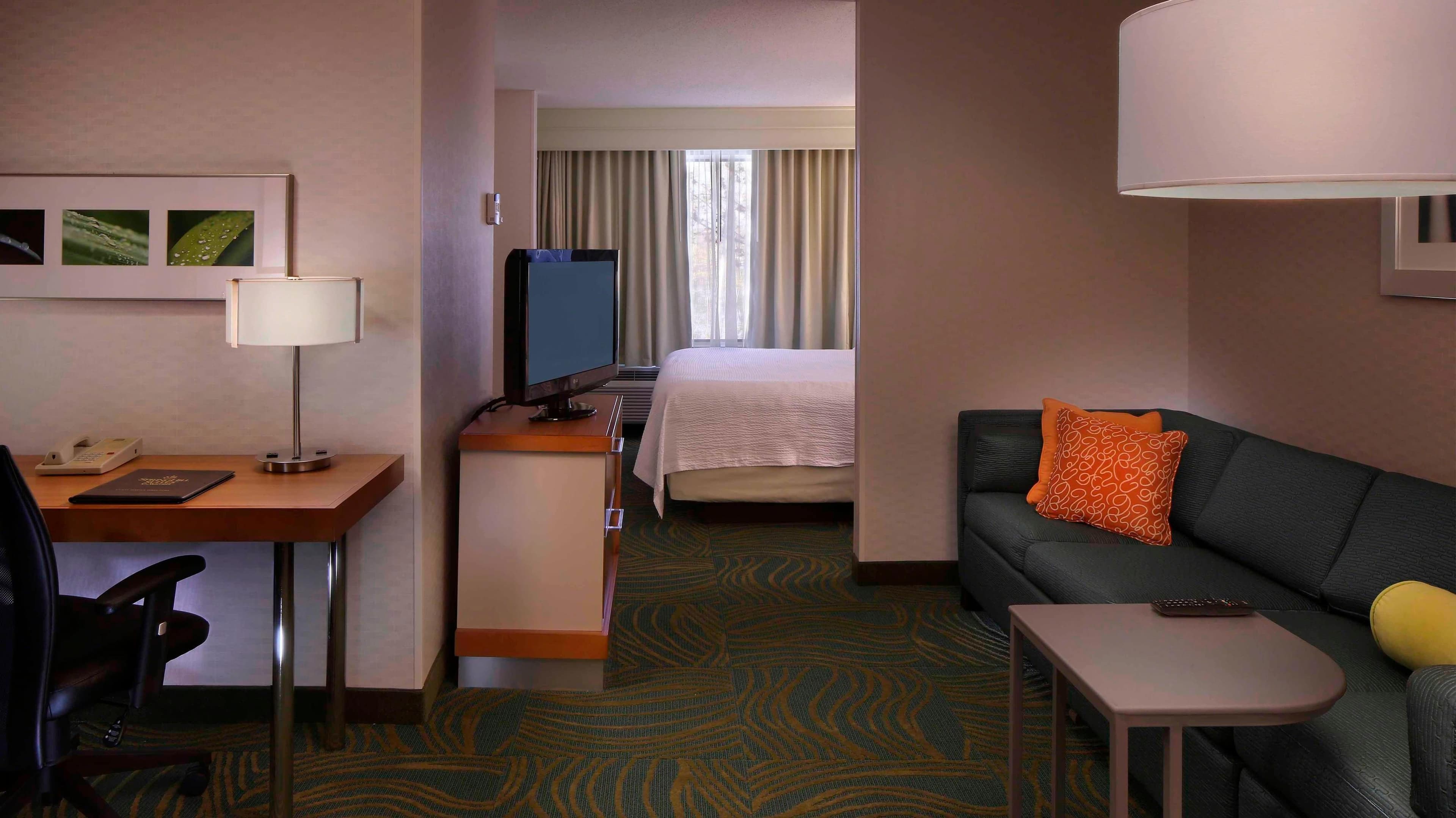 SpringHill Suites Mystic Waterford - Image 2