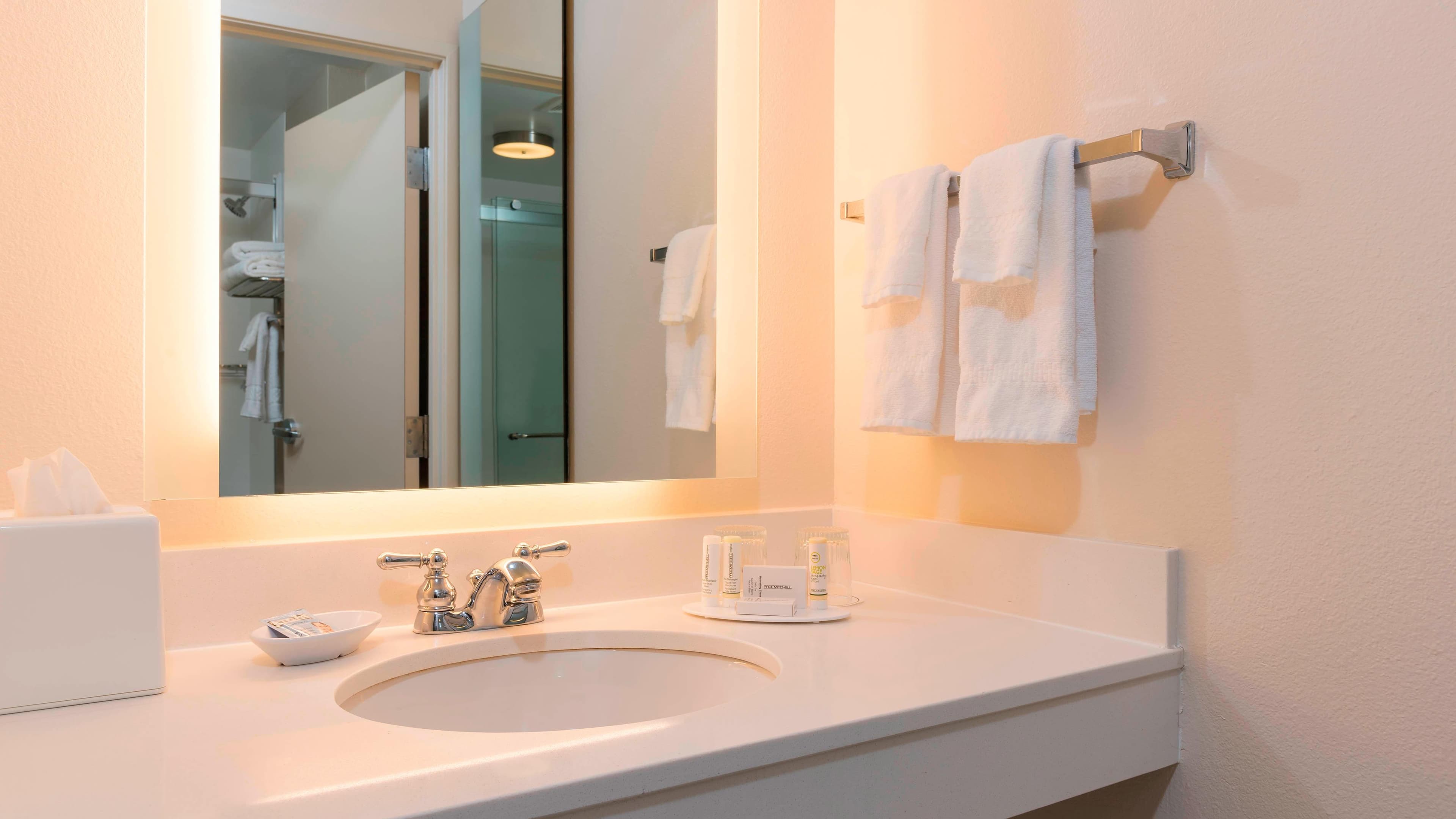 SpringHill Suites Grand Rapids North - Image 5