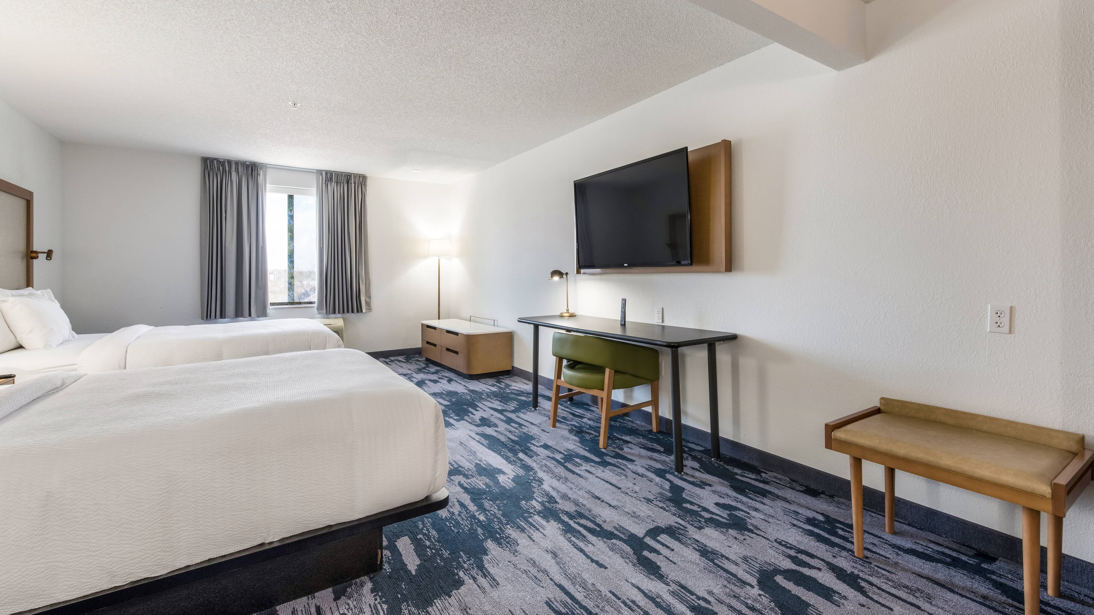 Fairfield Inn & Suites Greensboro Coliseum Area — 9