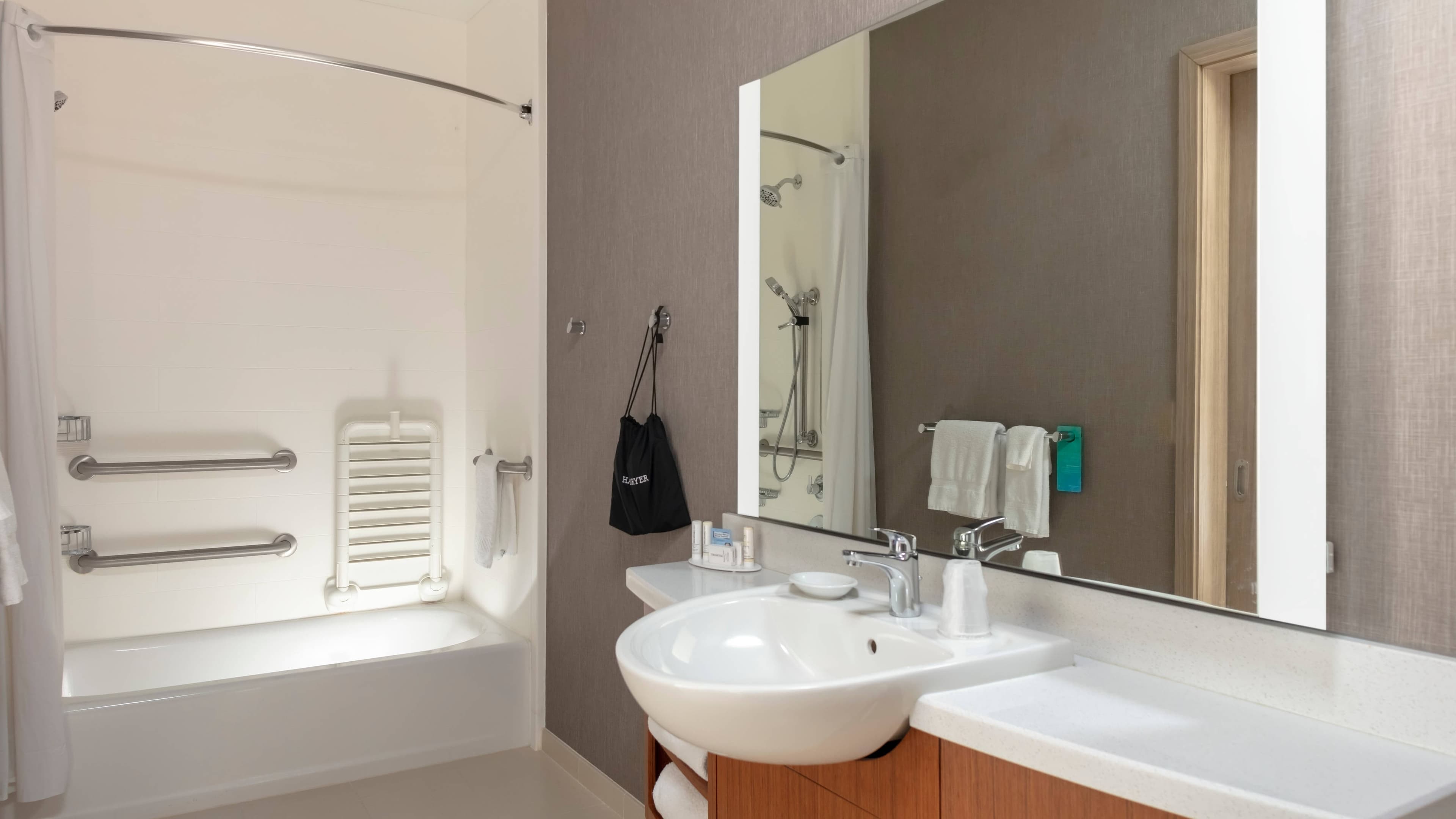SpringHill Suites Great Falls - Image 5