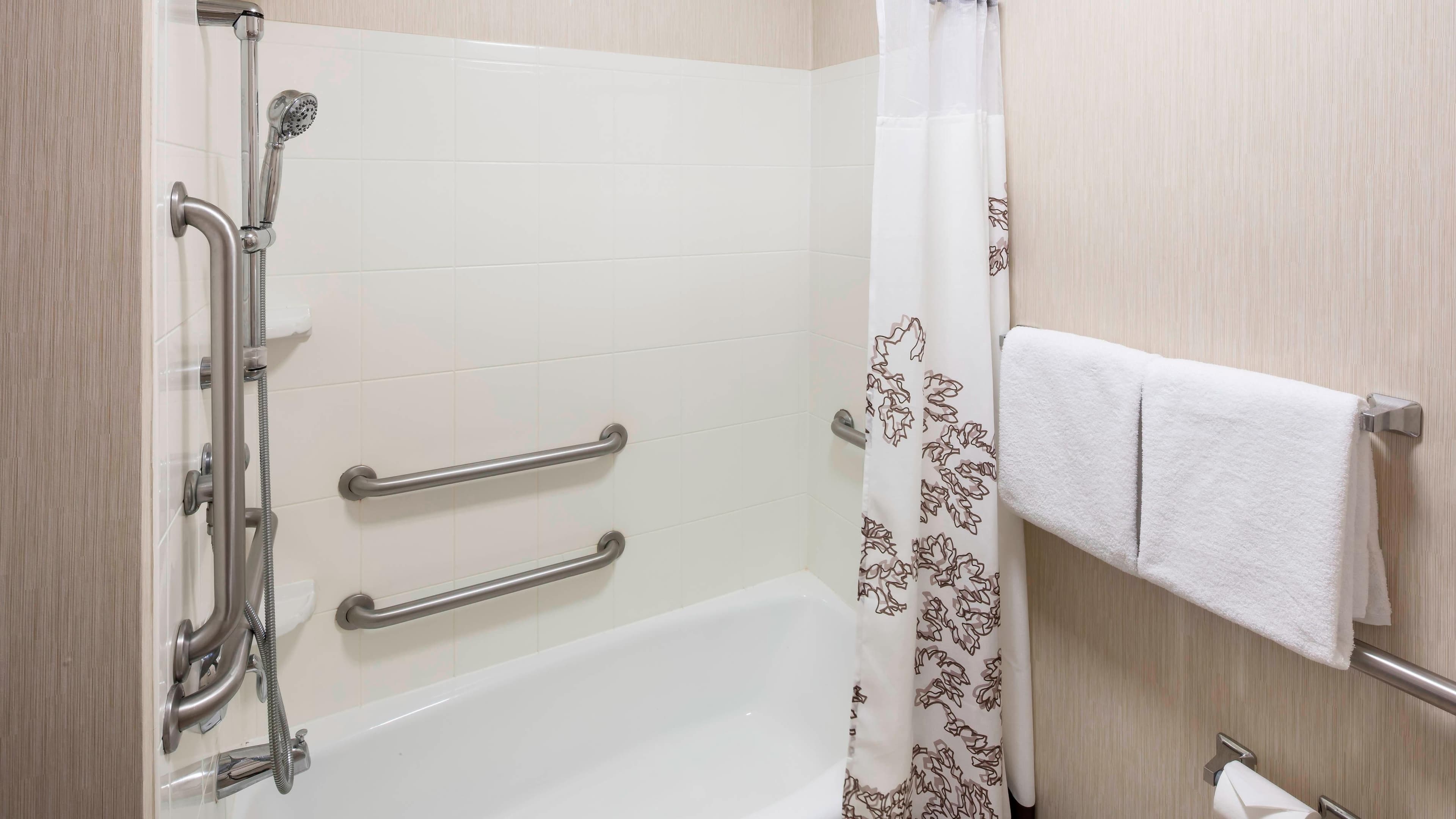 One Bedroom King - Image 6