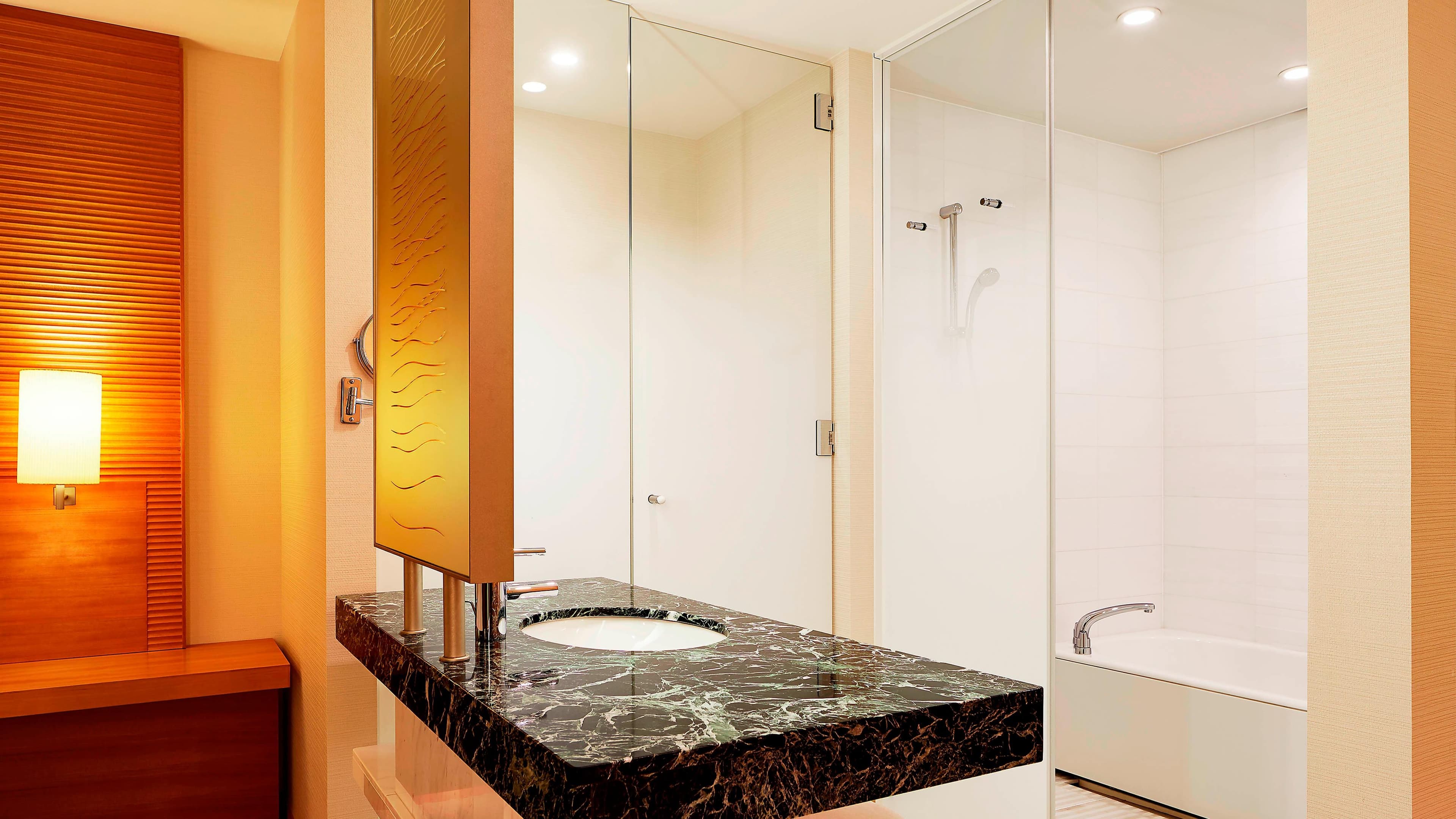Sheraton Grand Hiroshima Hotel — 9