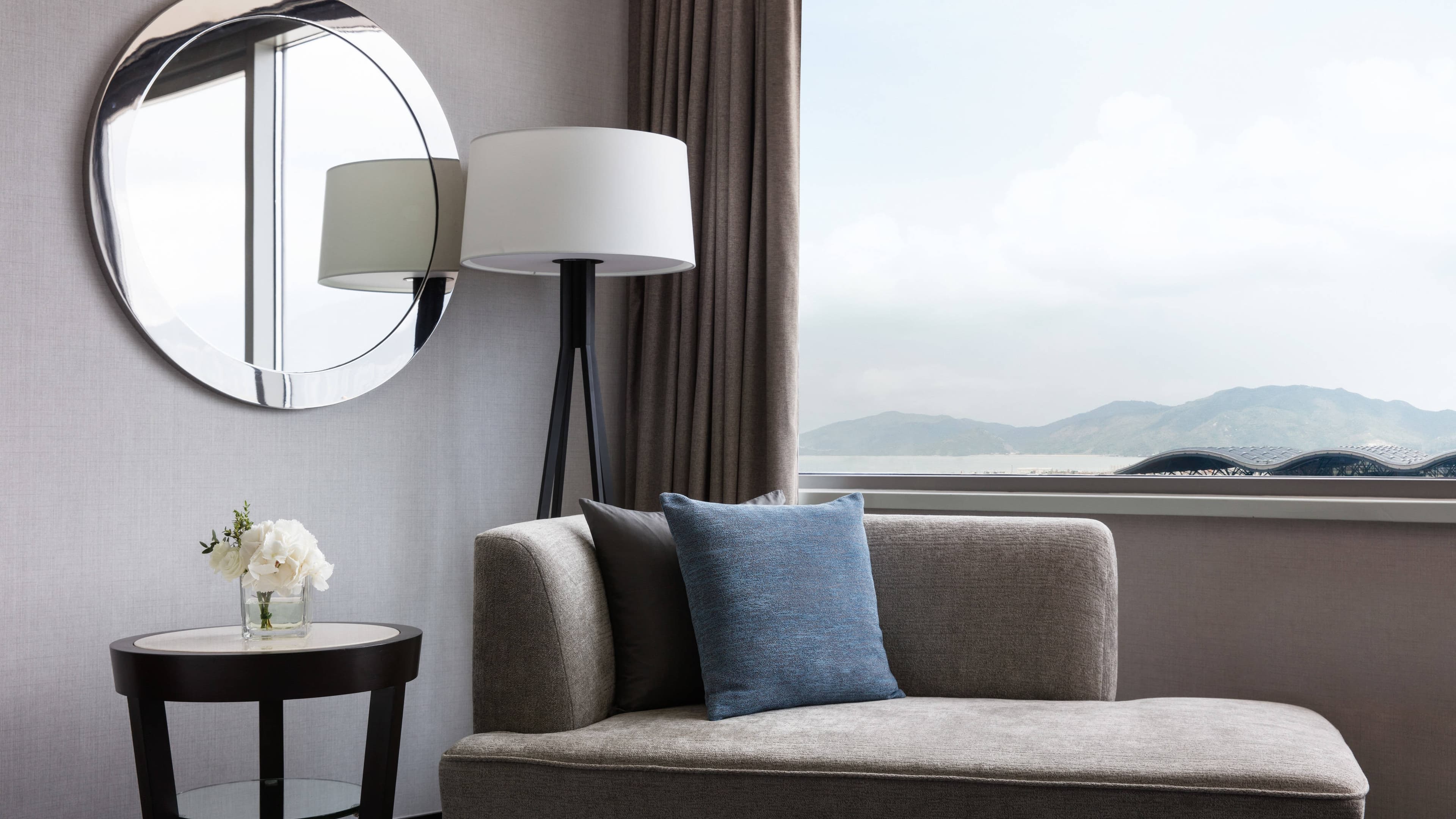 Hong Kong SkyCity Marriott Hotel - Image 3