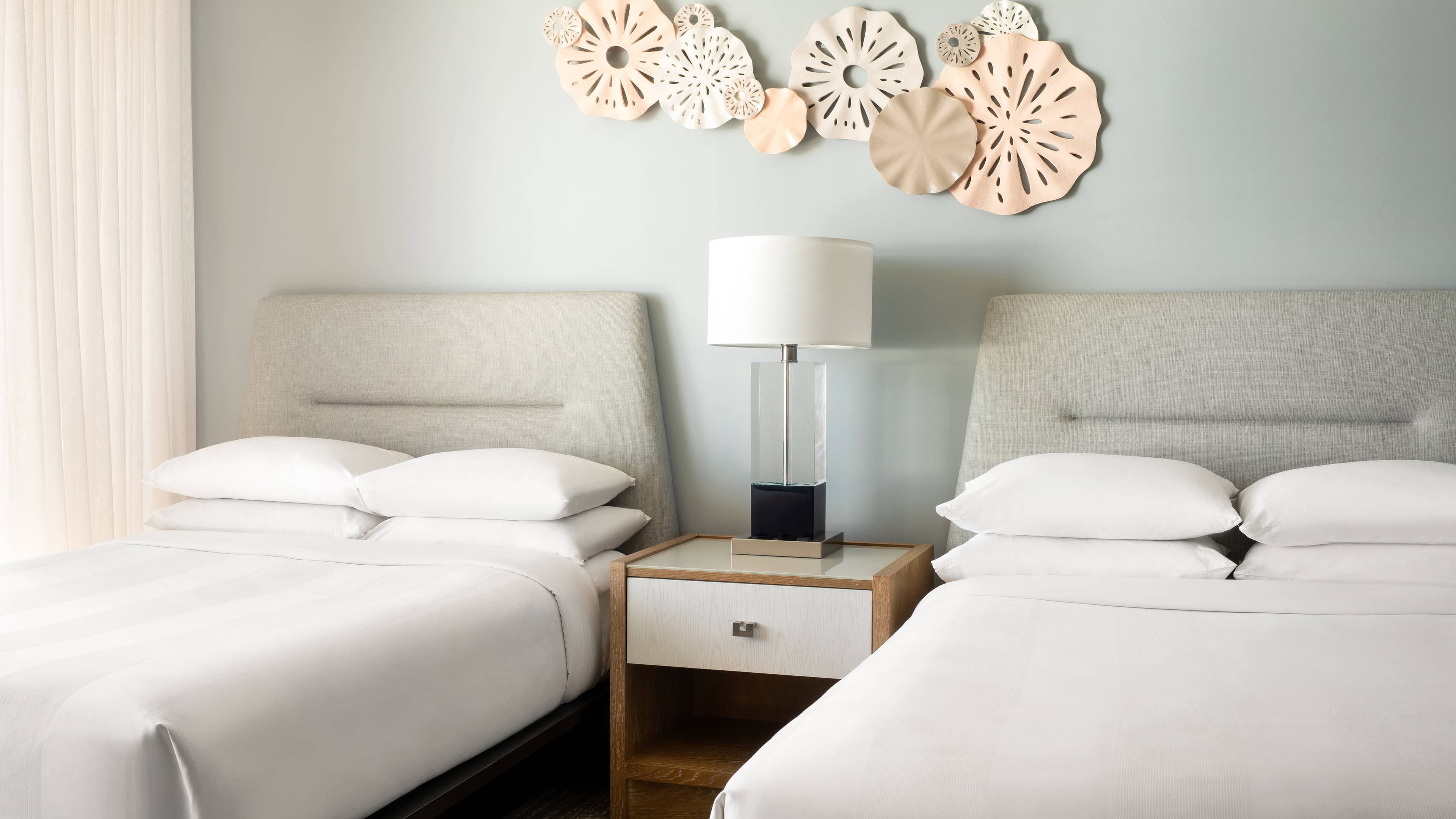 Waikiki Beach Marriott Resort & Spa — 7