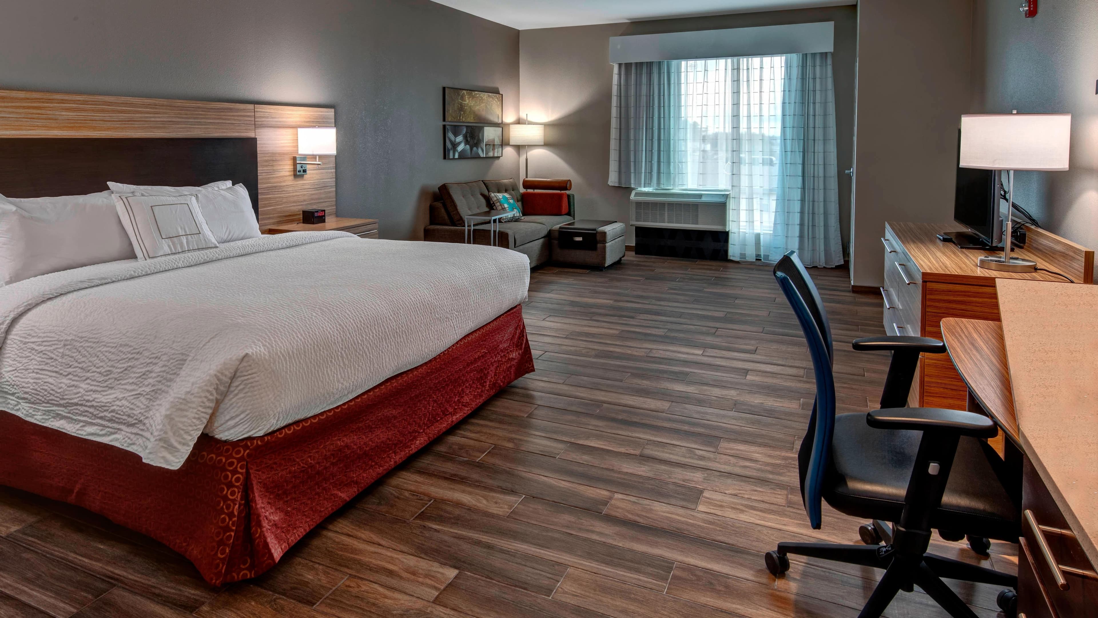 TownePlace Suites Hot Springs - Image 5