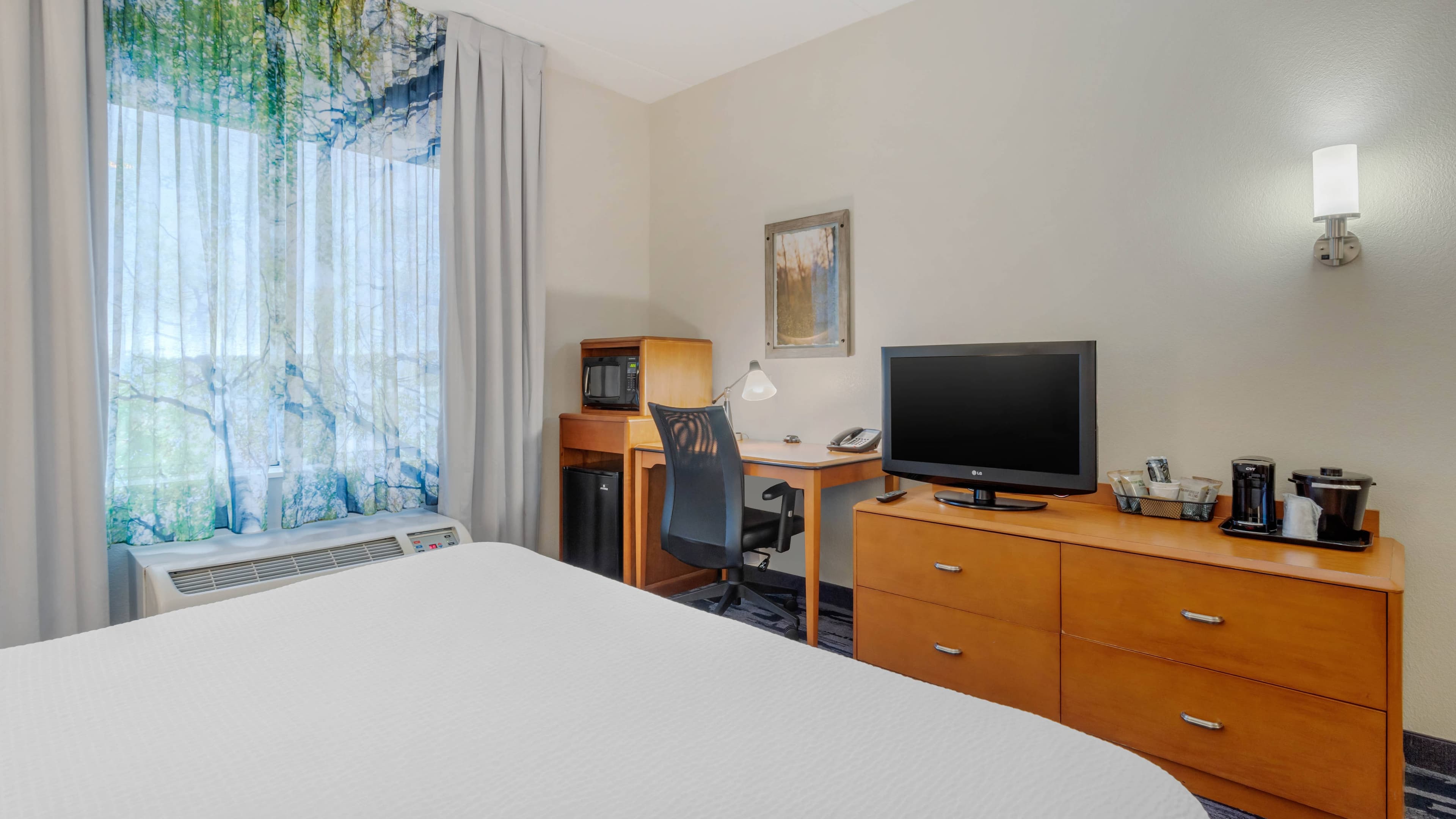 Holiday Inn & Suites Houston West - Westway Park — 12
