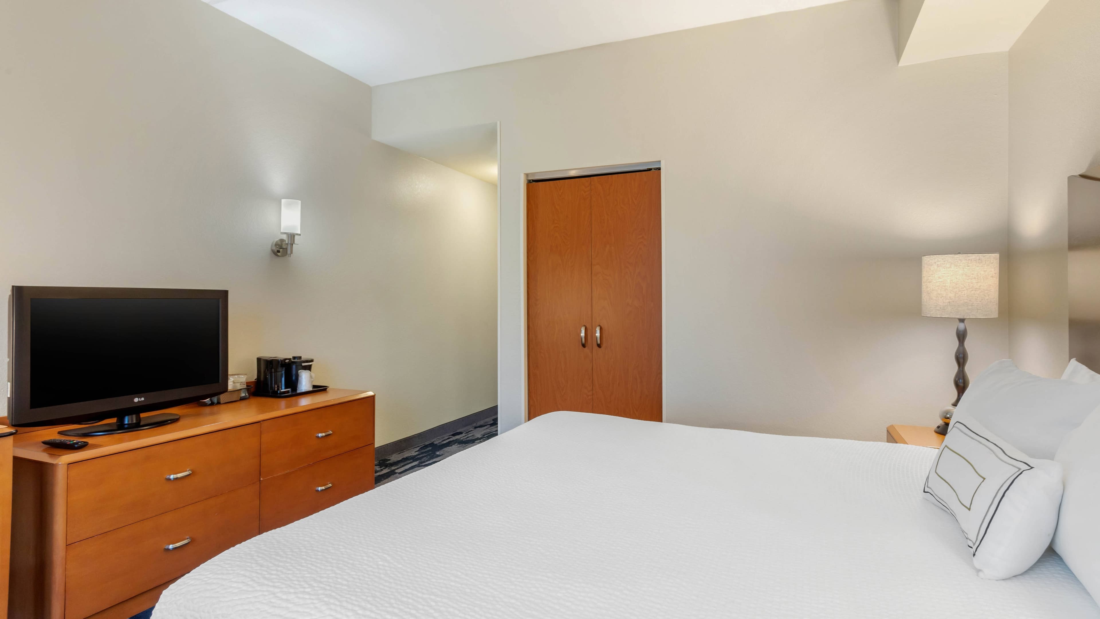 Holiday Inn & Suites Houston West - Westway Park — 11