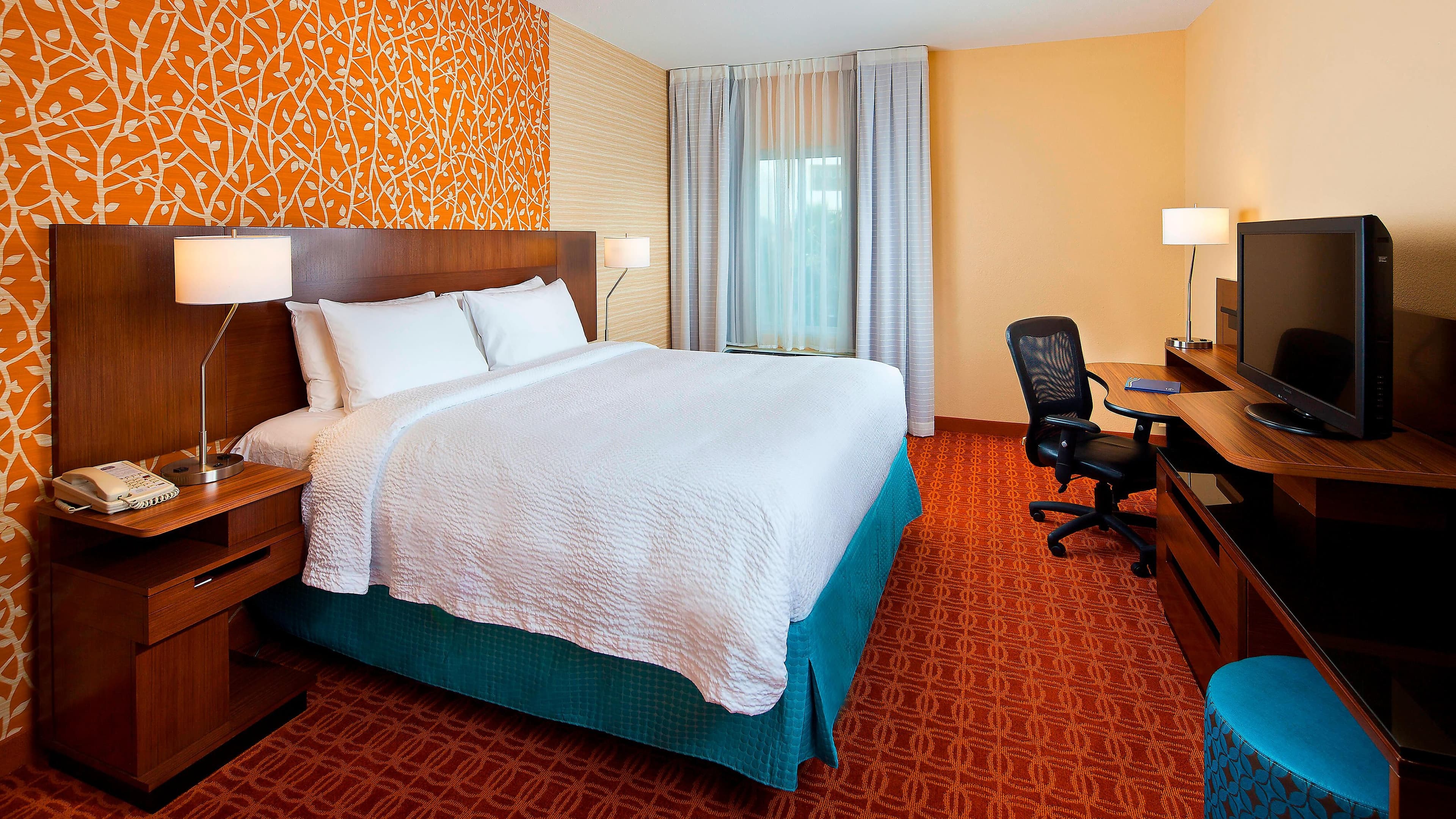 Fairfield Inn & Suites Houston Hobby Airport - Image 2