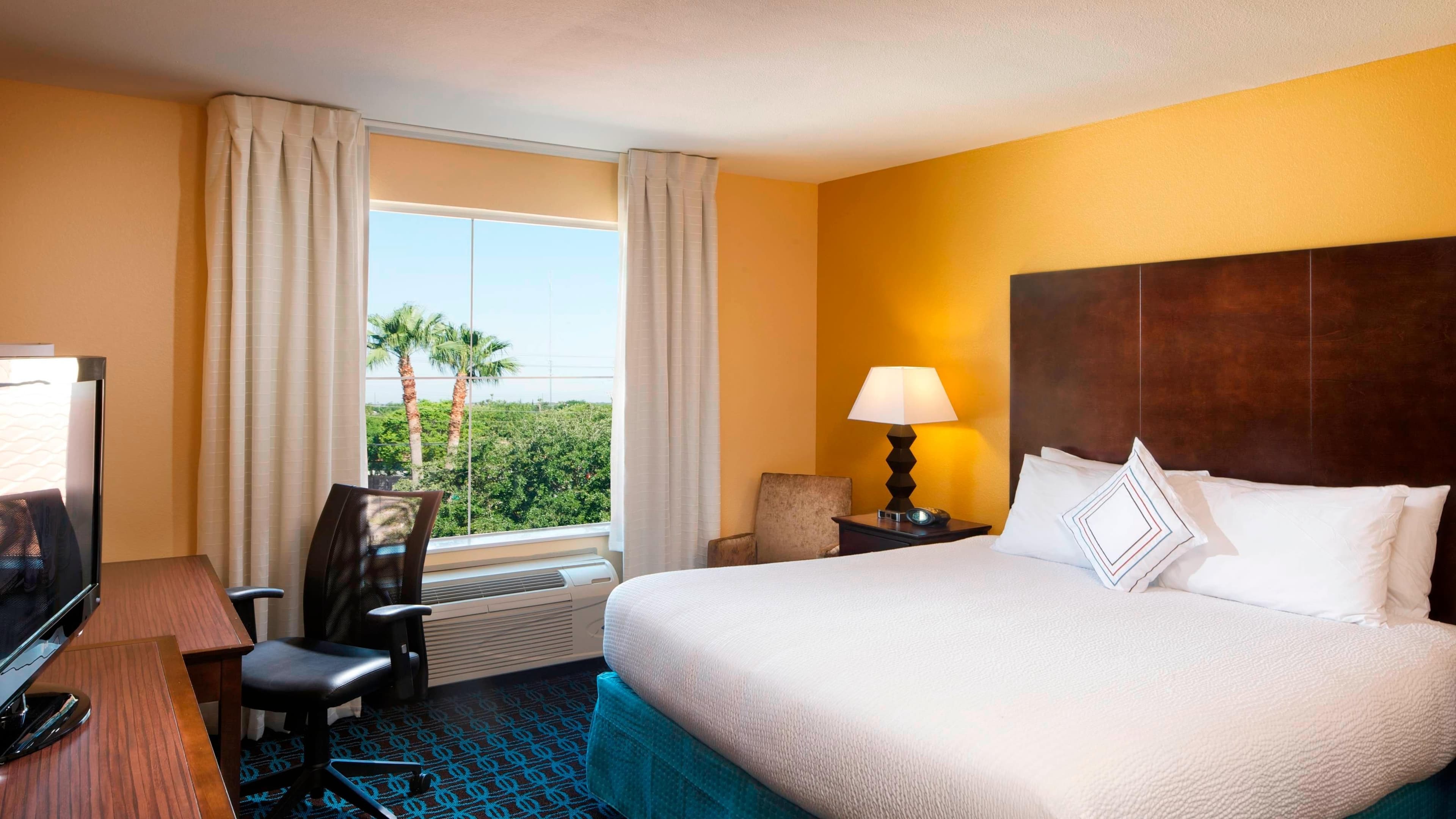 Fairfield Inn & Suites Houston Intercontinental Airport - Image 2