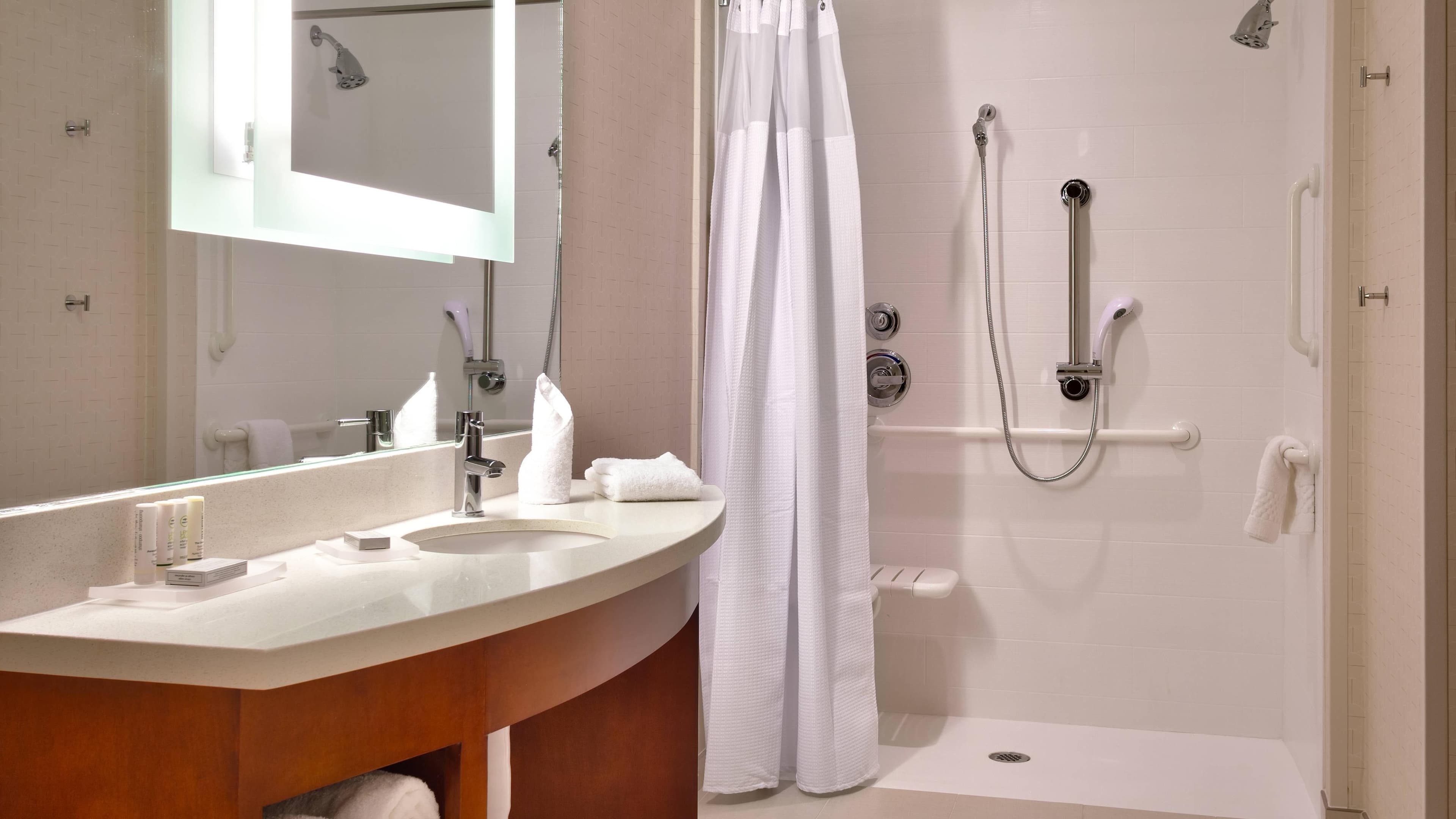 Holiday Inn Express & Suites Spring - Woodlands Area — 24