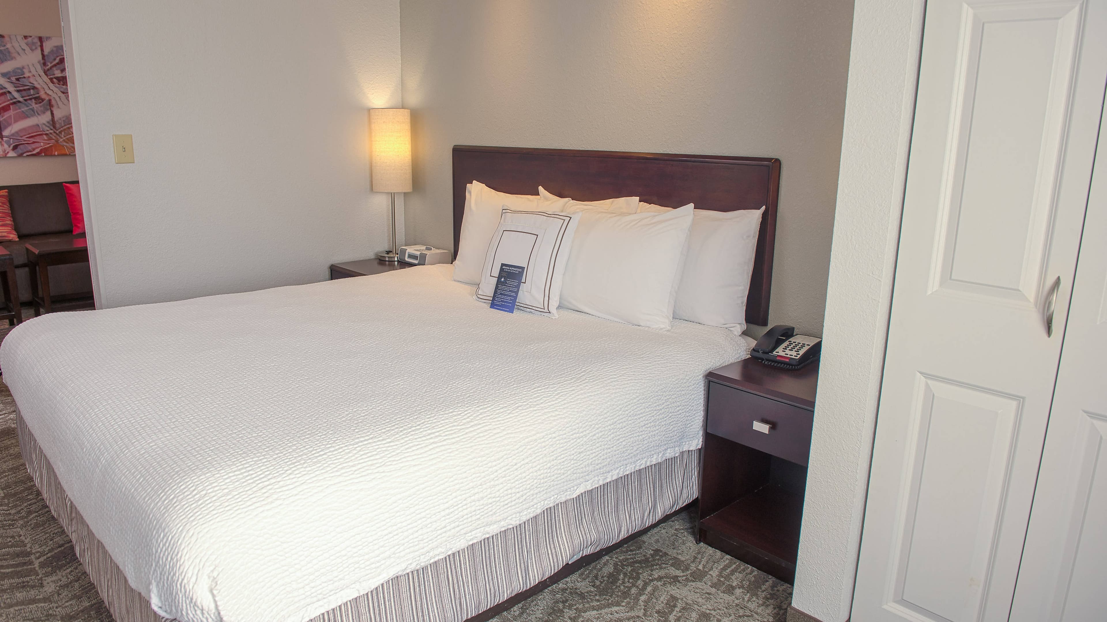 Suite - Image 1