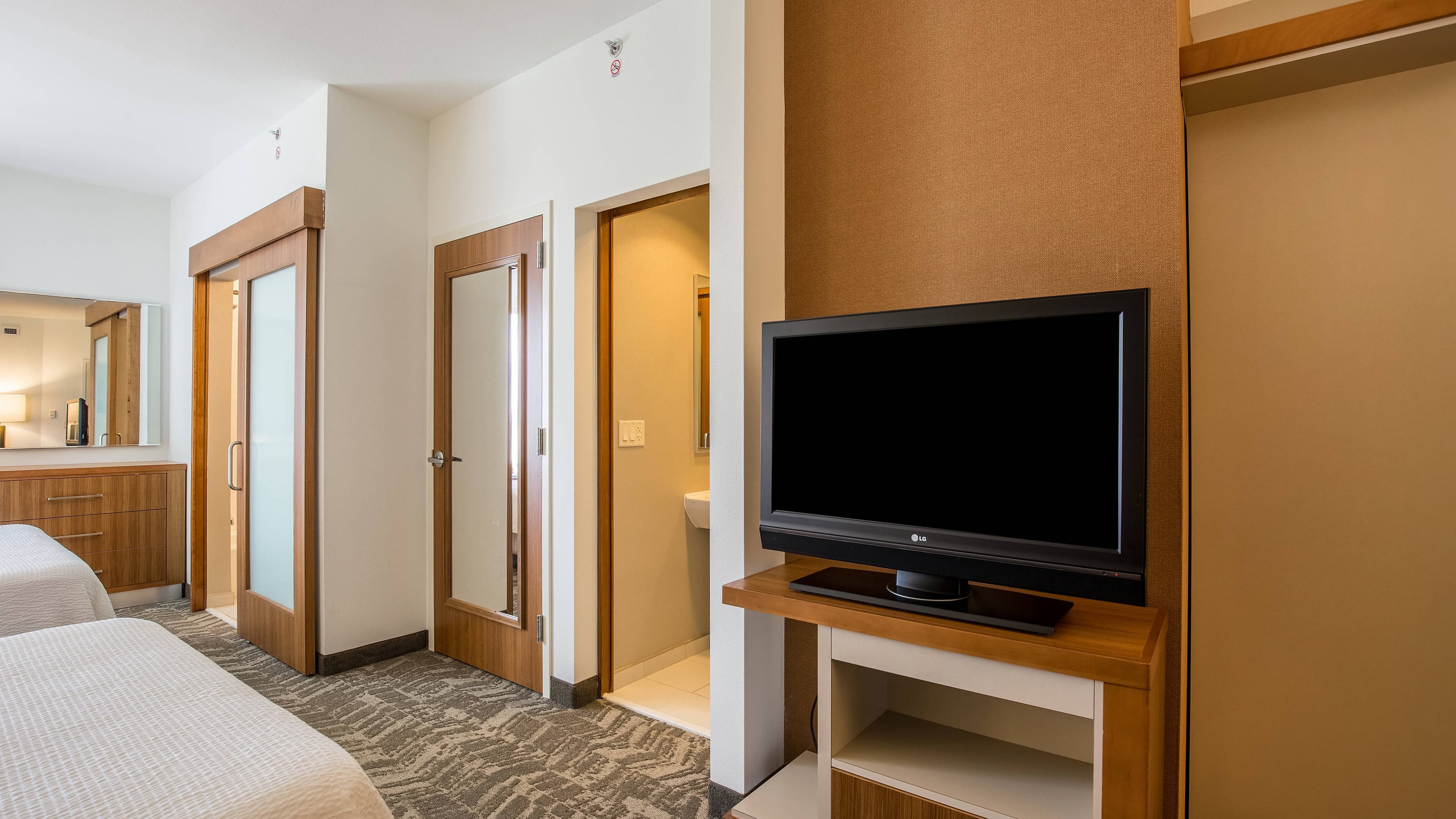 Suite - Image 3