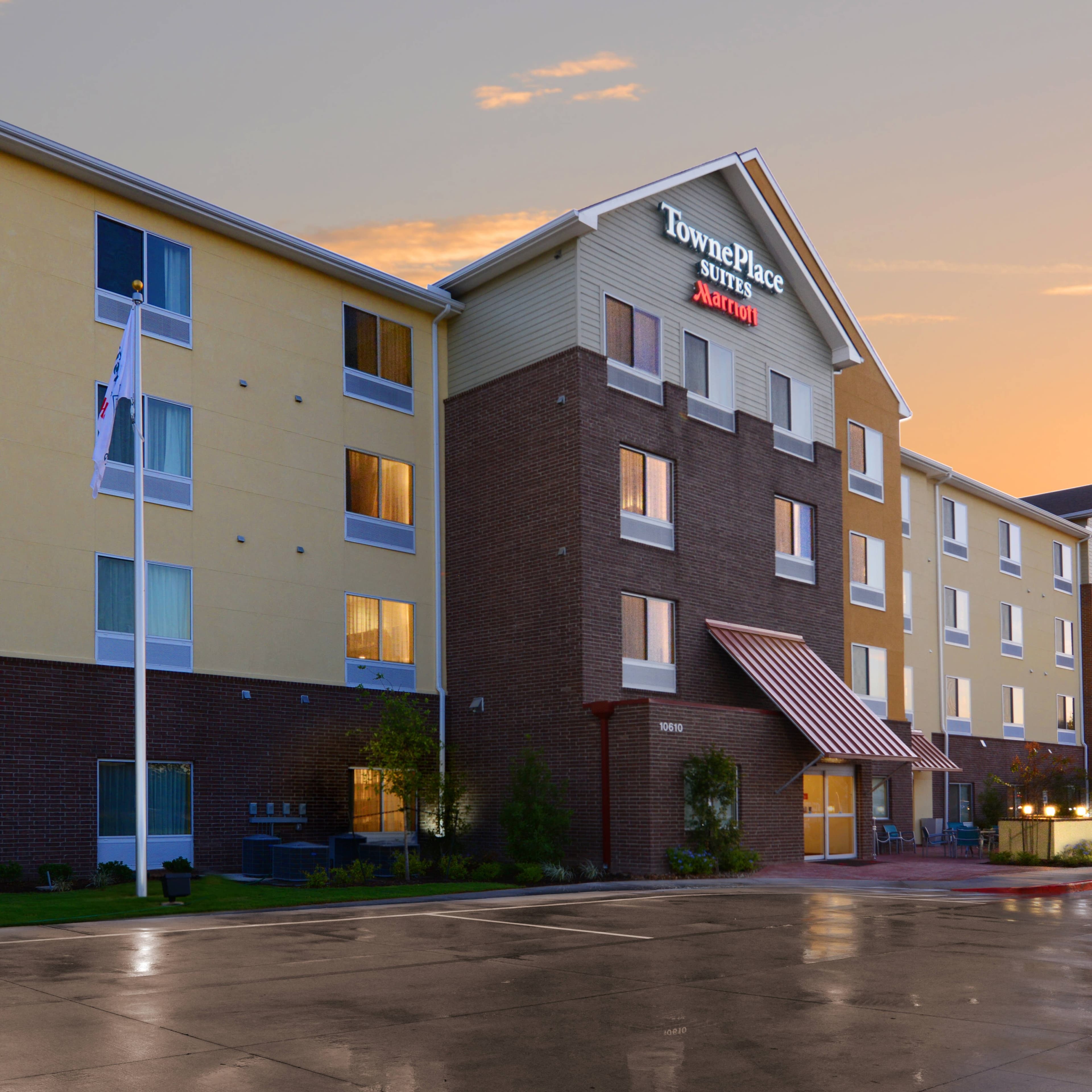 TownePlace Suites Houston Westchase - Image 1