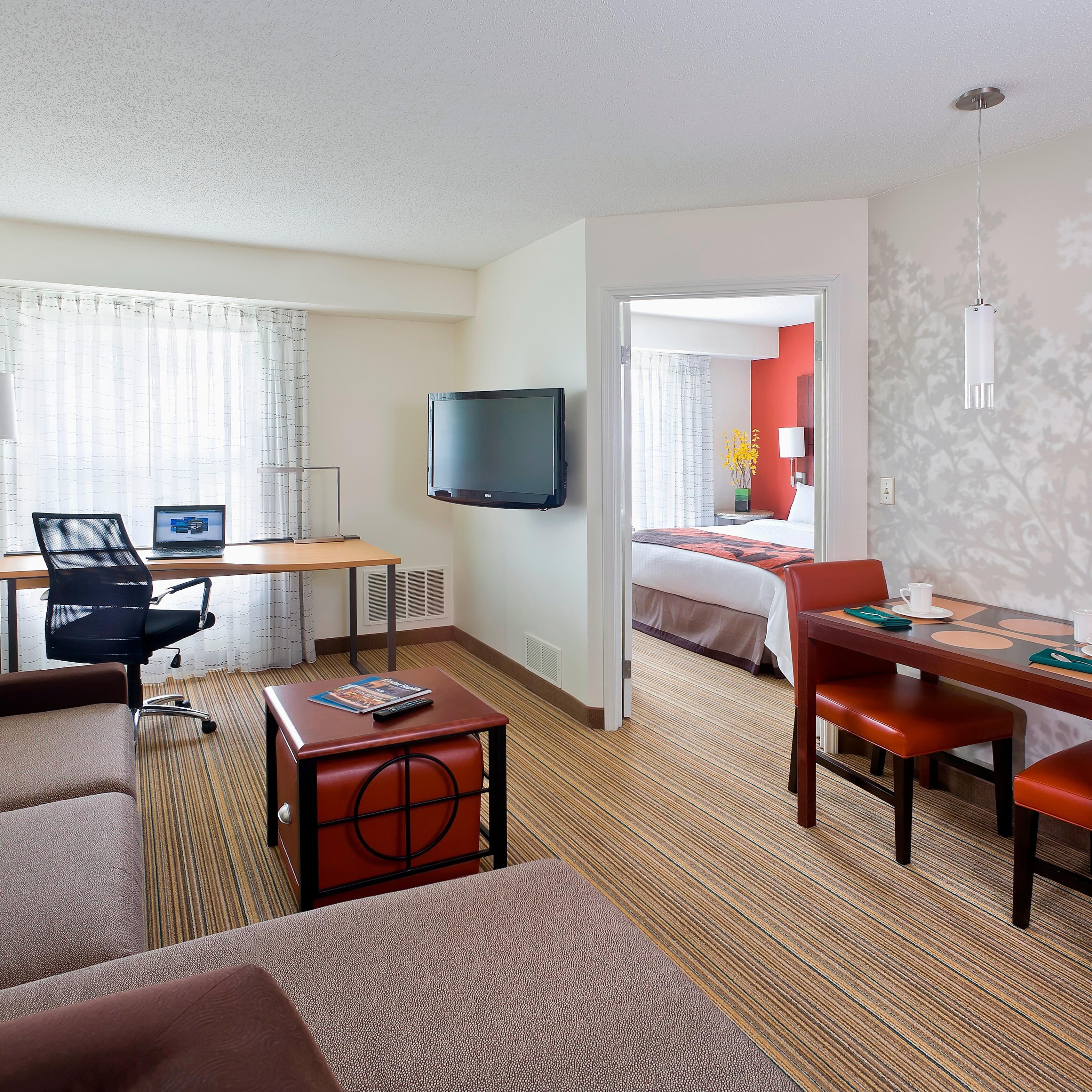 Residence Inn Houston The Woodlands/Lake Front Circle - Image 1