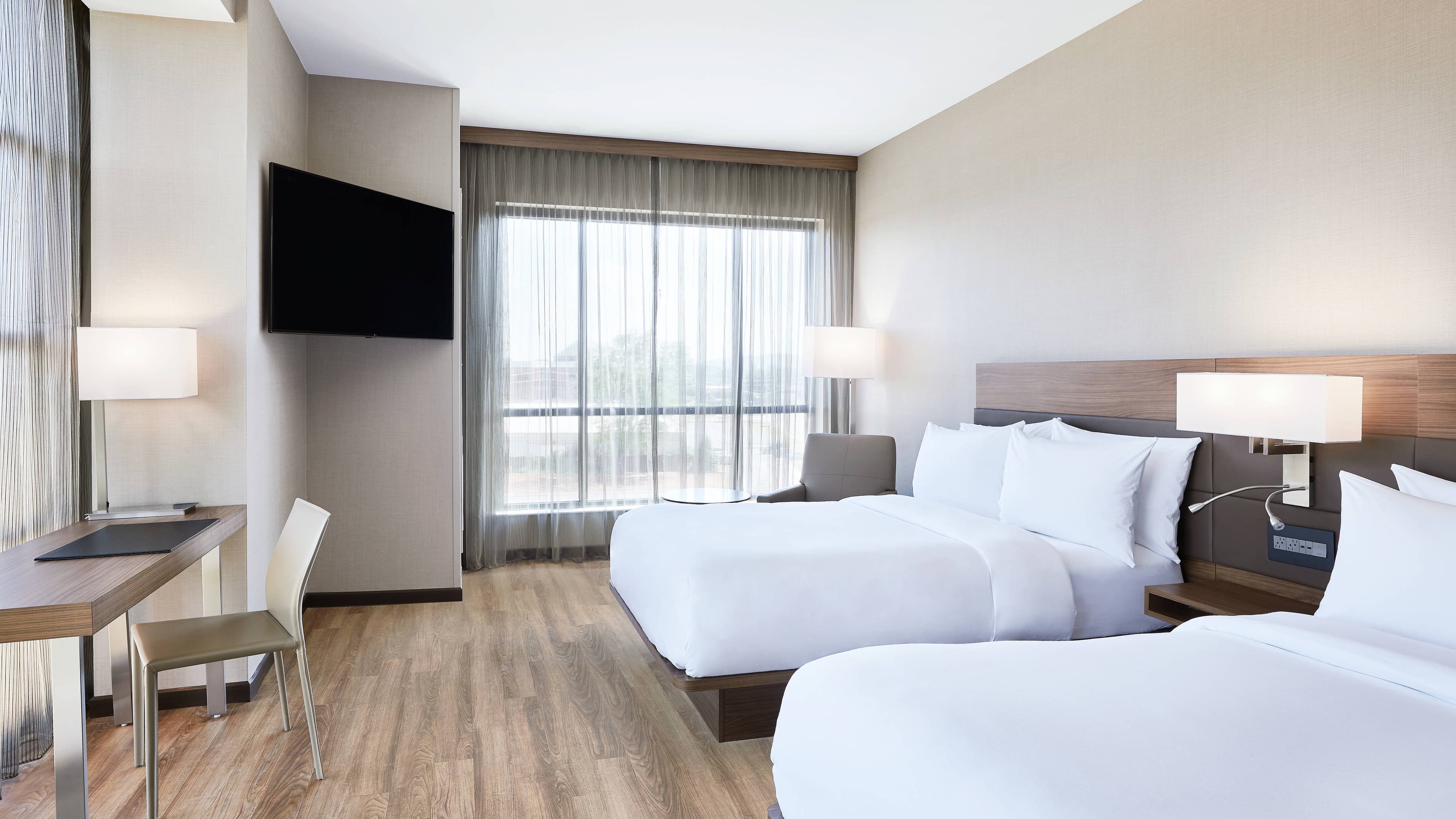 AC Hotel Huntsville Downtown - Image 3