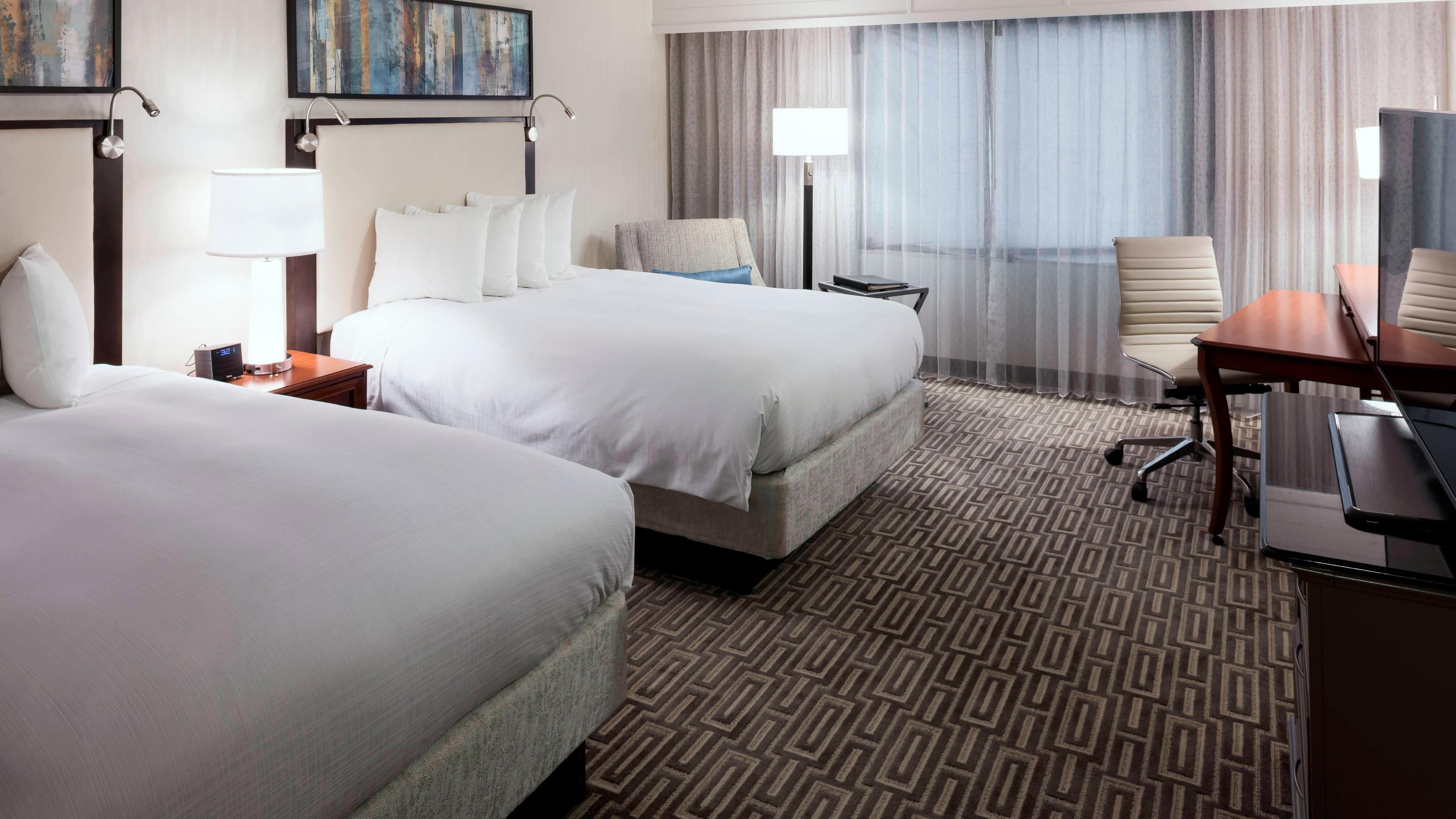 Fairfax Marriott at Fair Oaks - Image 2