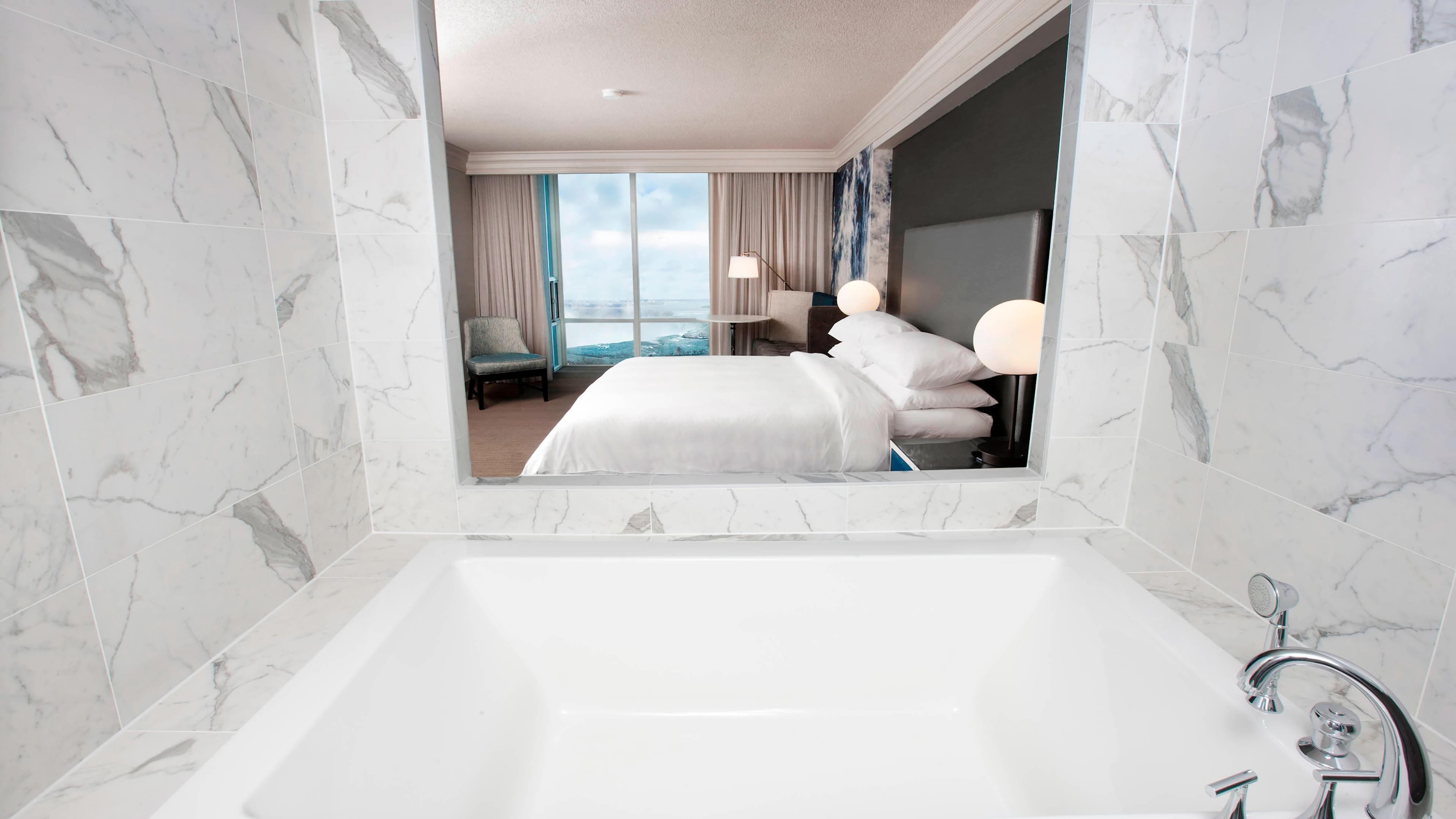Niagara Falls Marriott on the Falls — 8