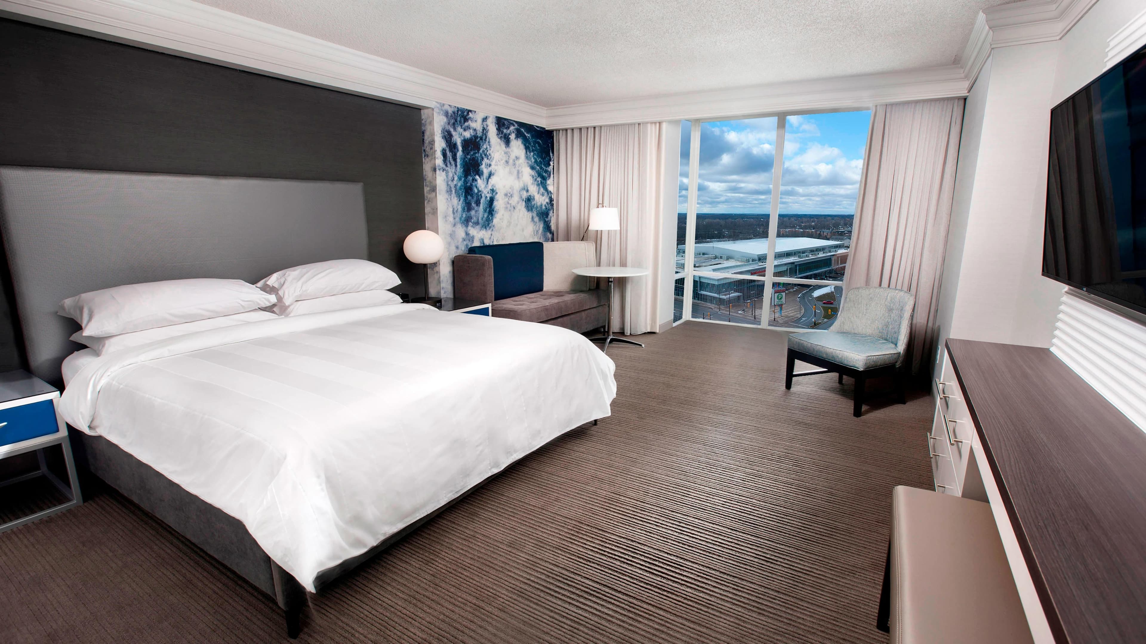 Niagara Falls Marriott on the Falls - Image 2