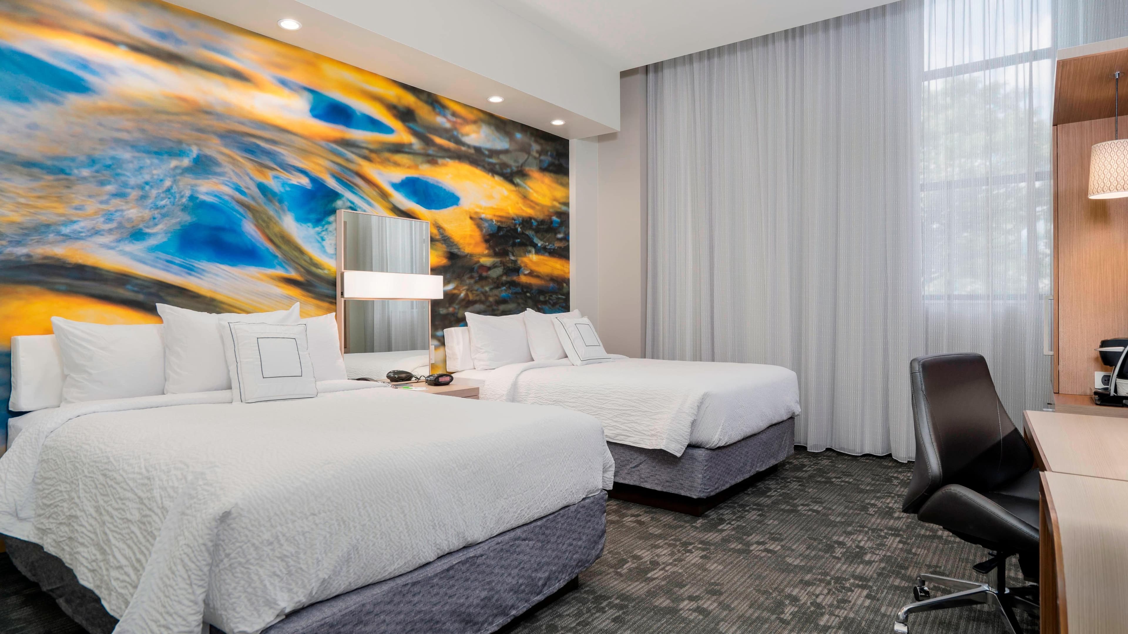 Holiday Inn Express & Suites Niagara Falls — 22
