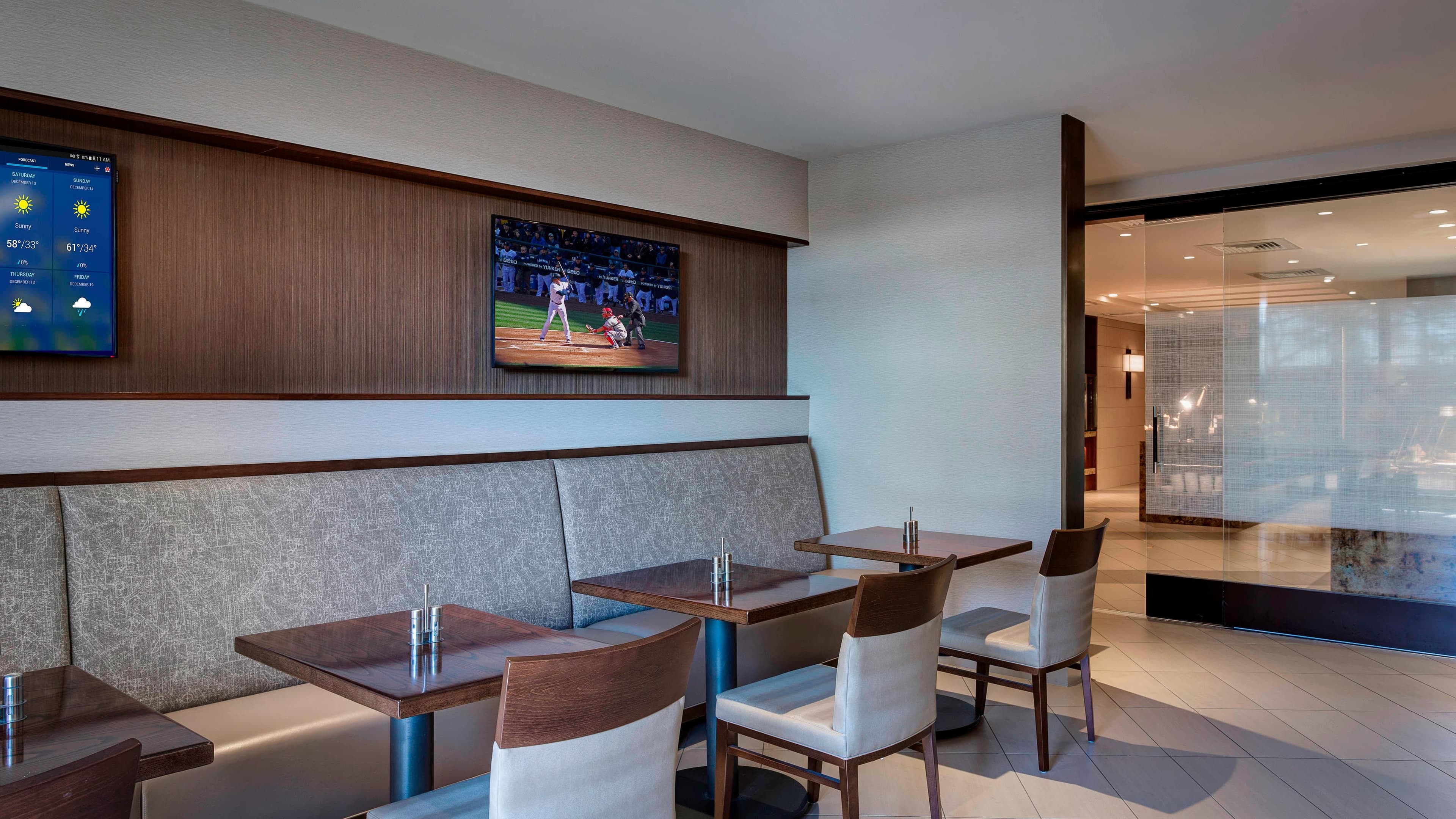 M Club level - Image 10