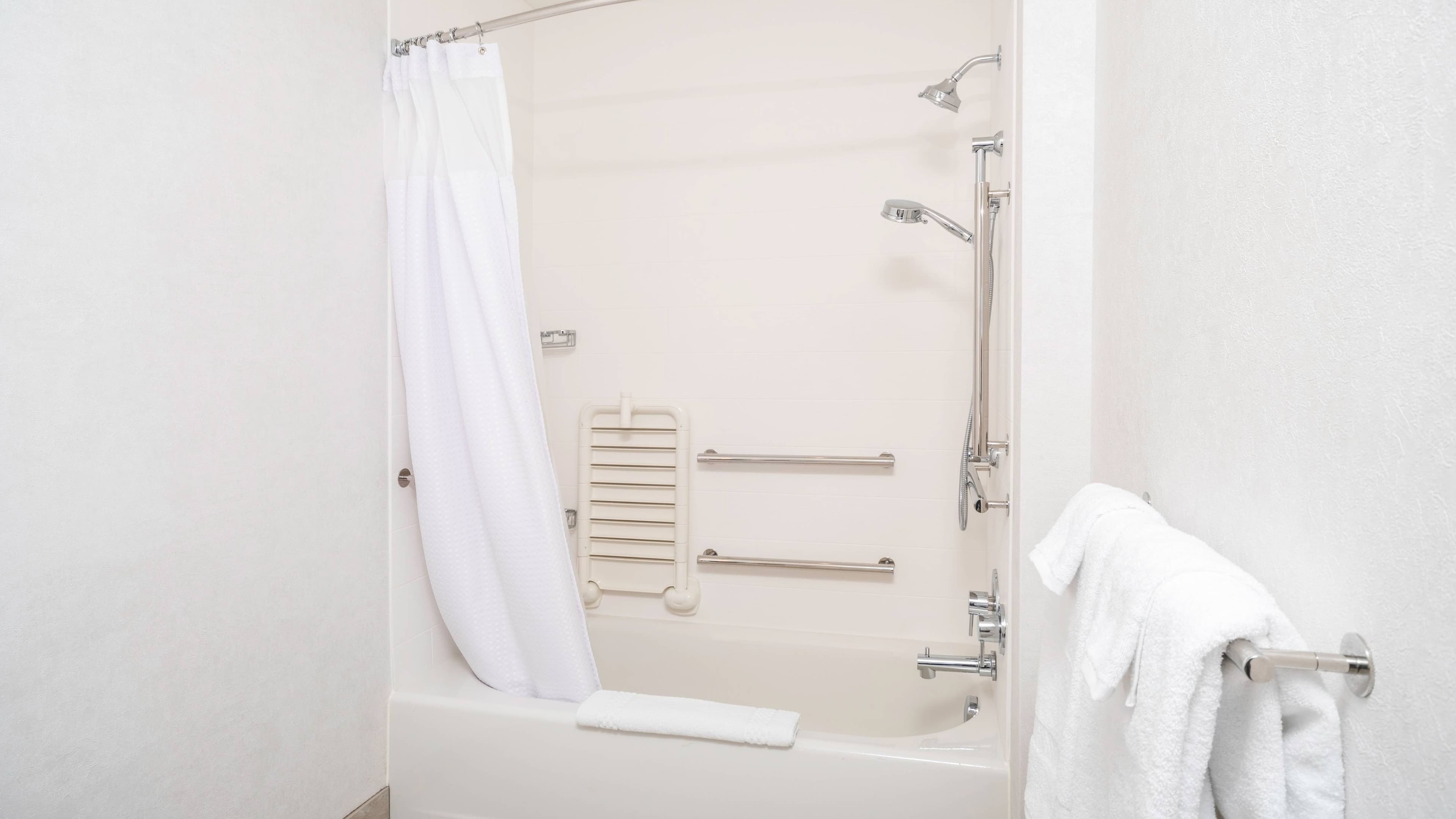 Suite - Image 7