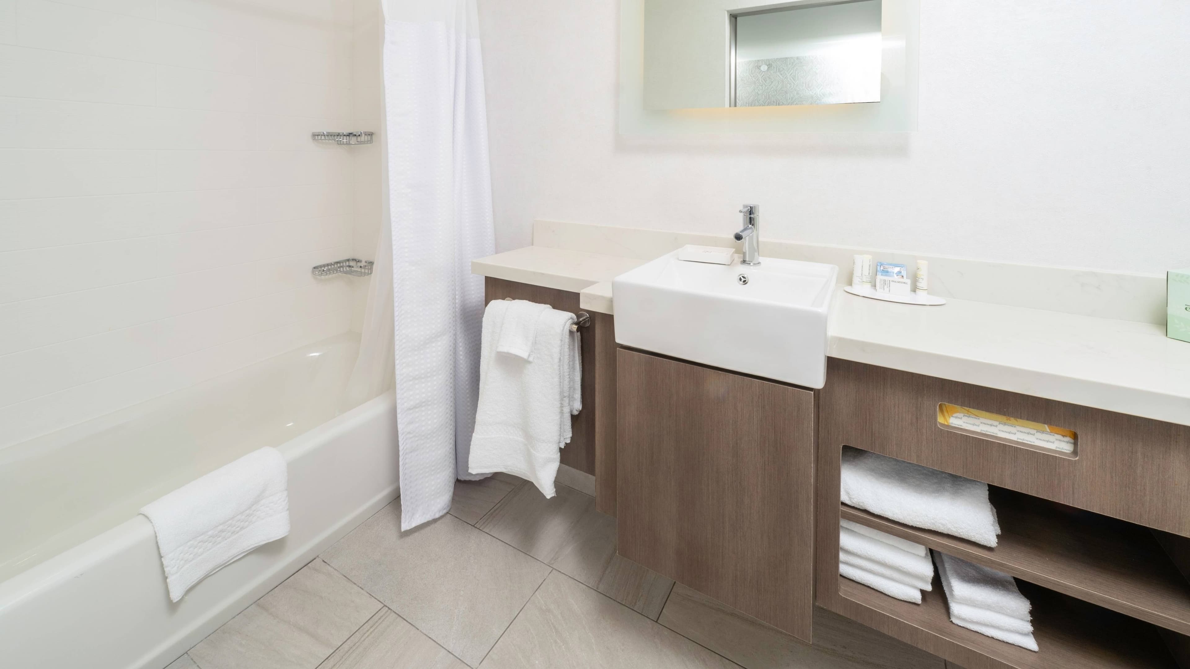 Suite - Image 8