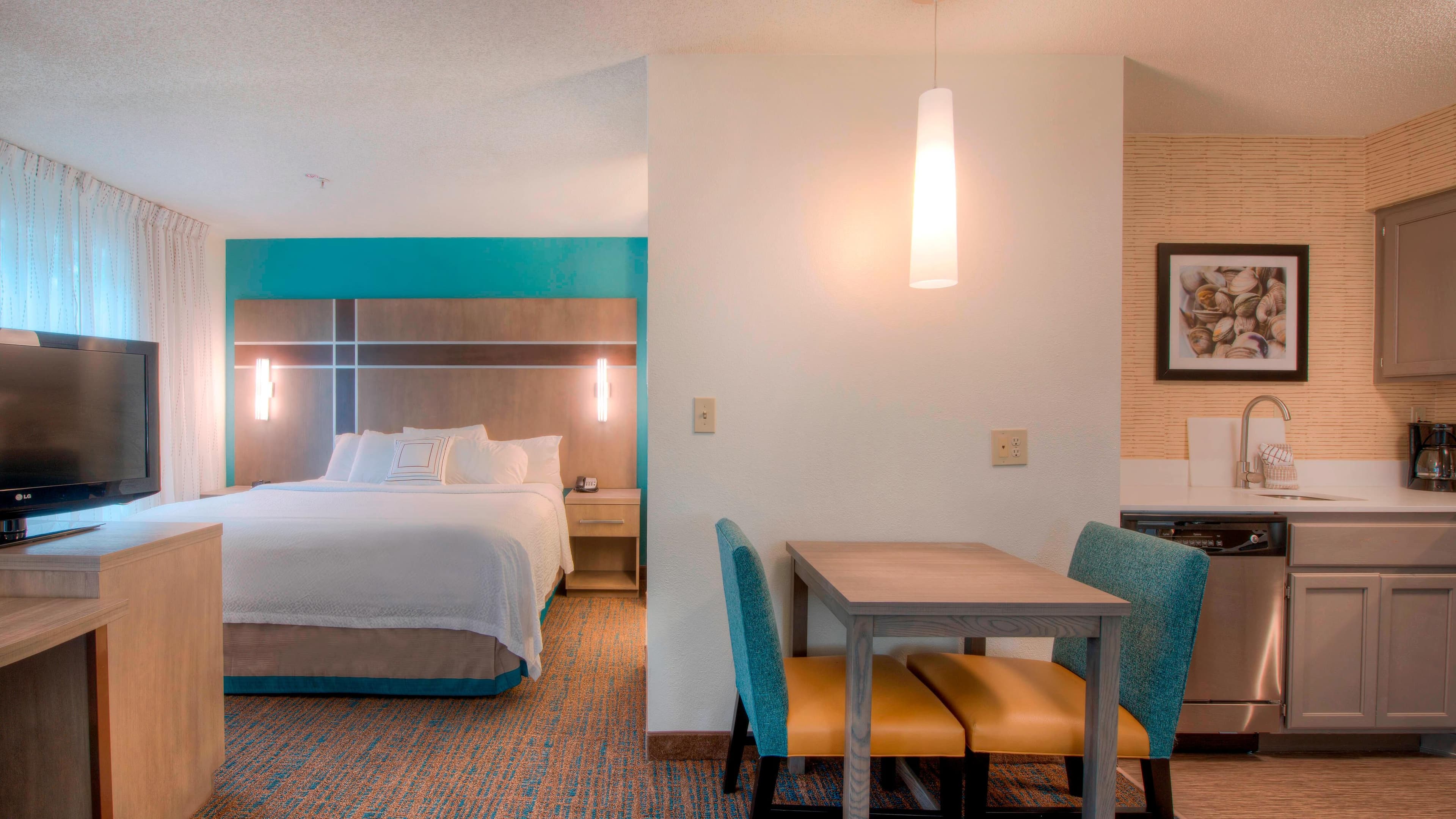 Residence Inn Wilmington Landfall — 7