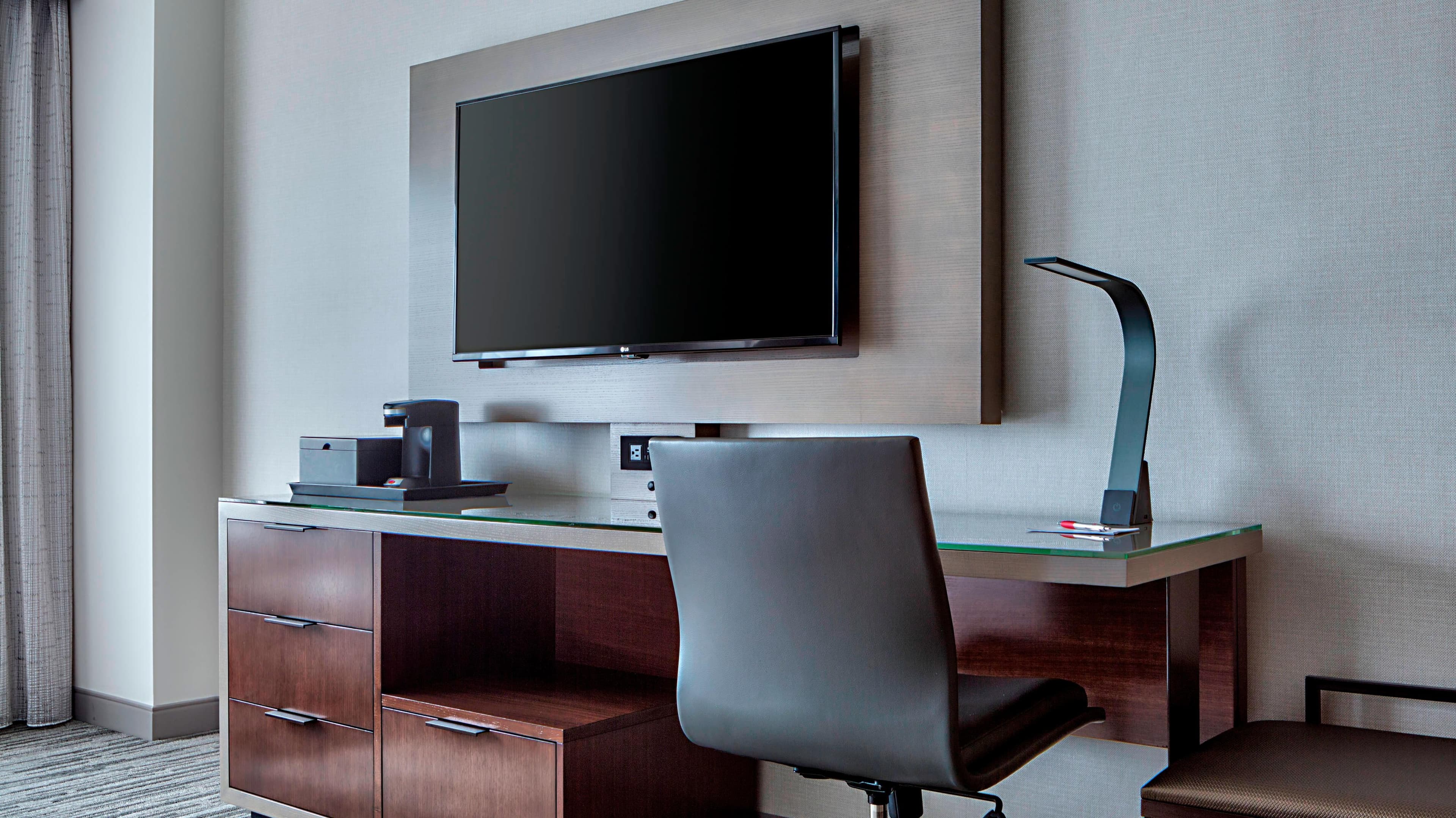 Indianapolis Marriott Downtown - Image 5