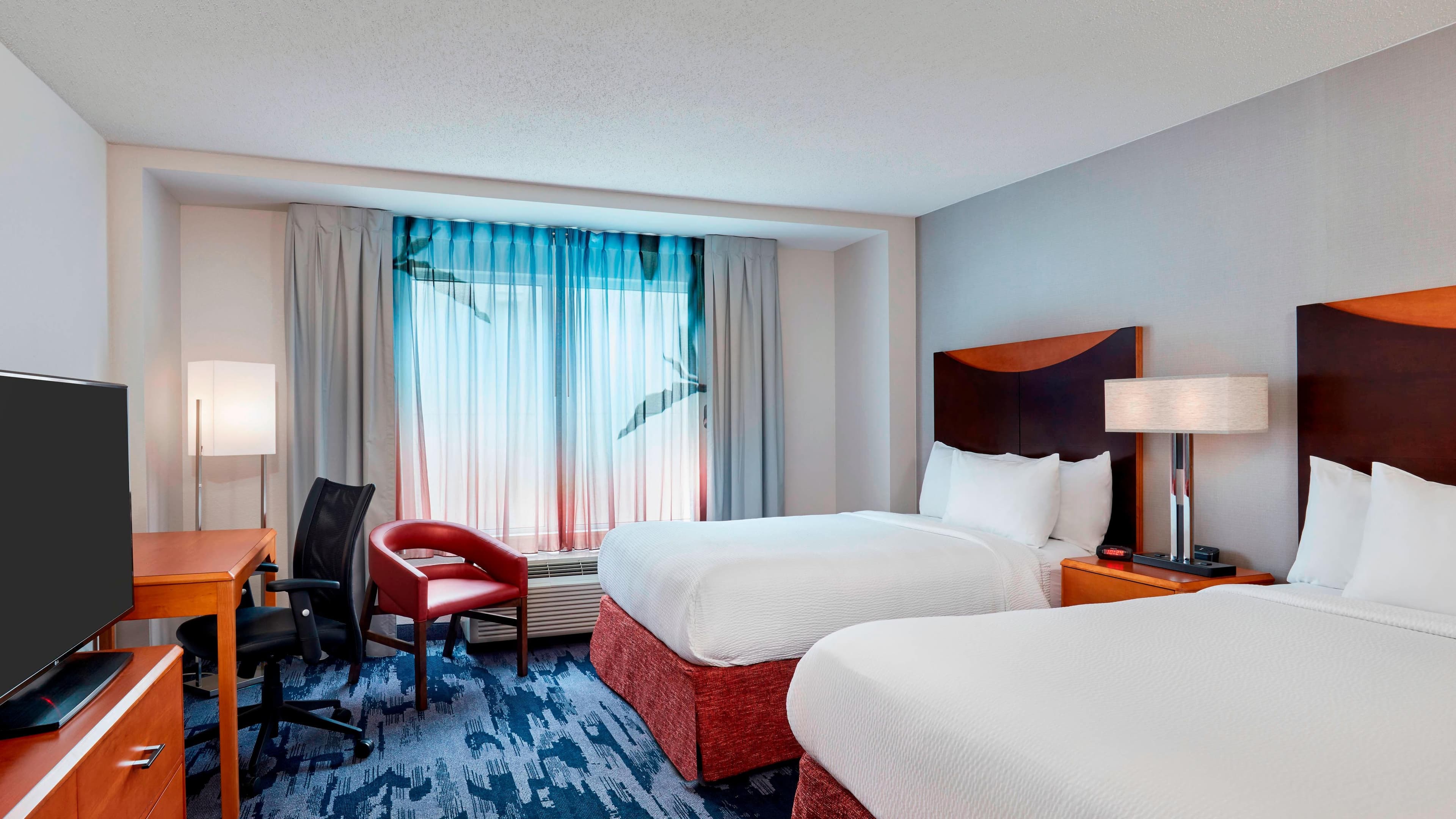 Fairfield Inn & Suites Indianapolis Downtown - Image 2