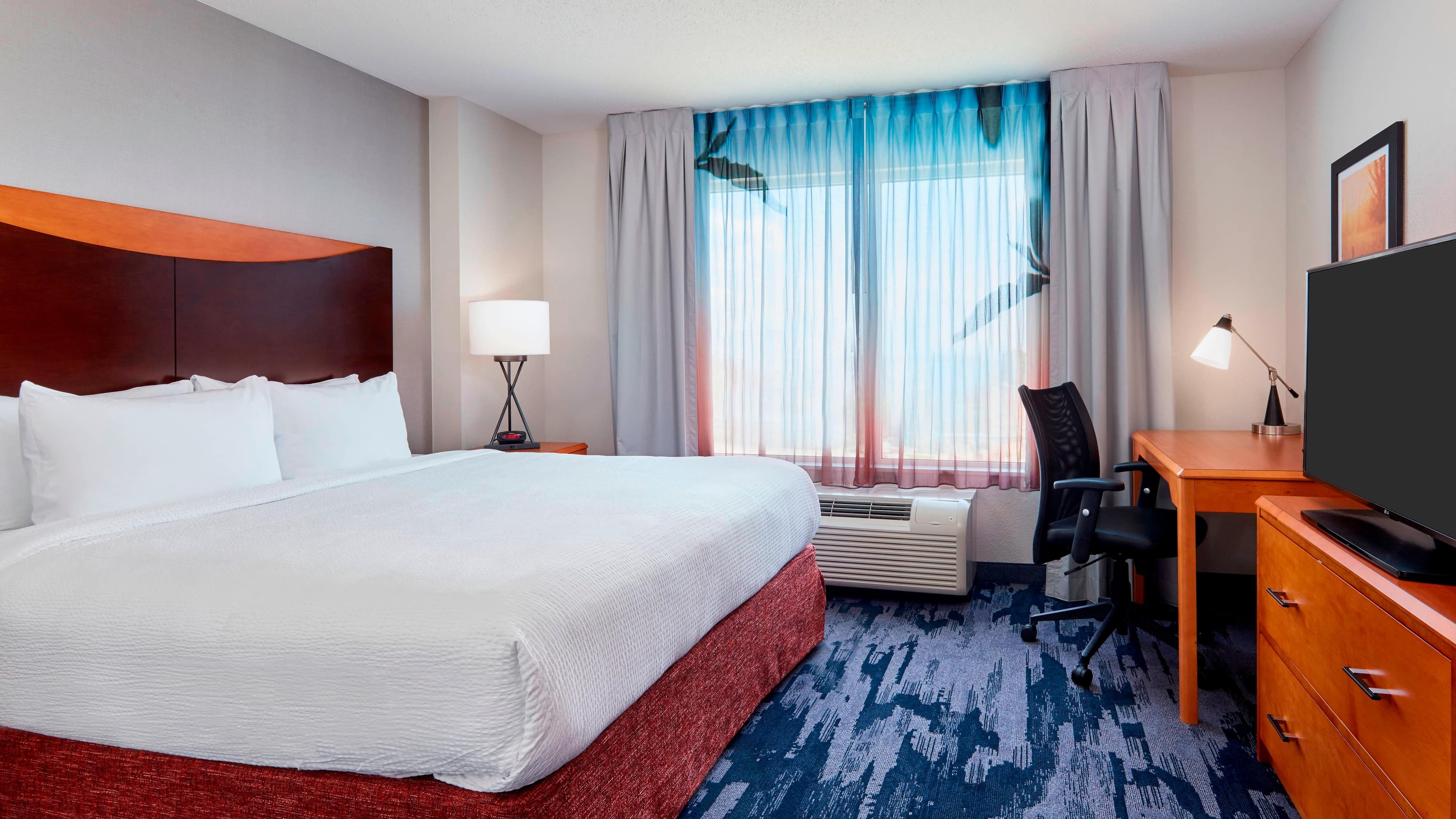 Fairfield Inn & Suites Indianapolis Downtown — 7