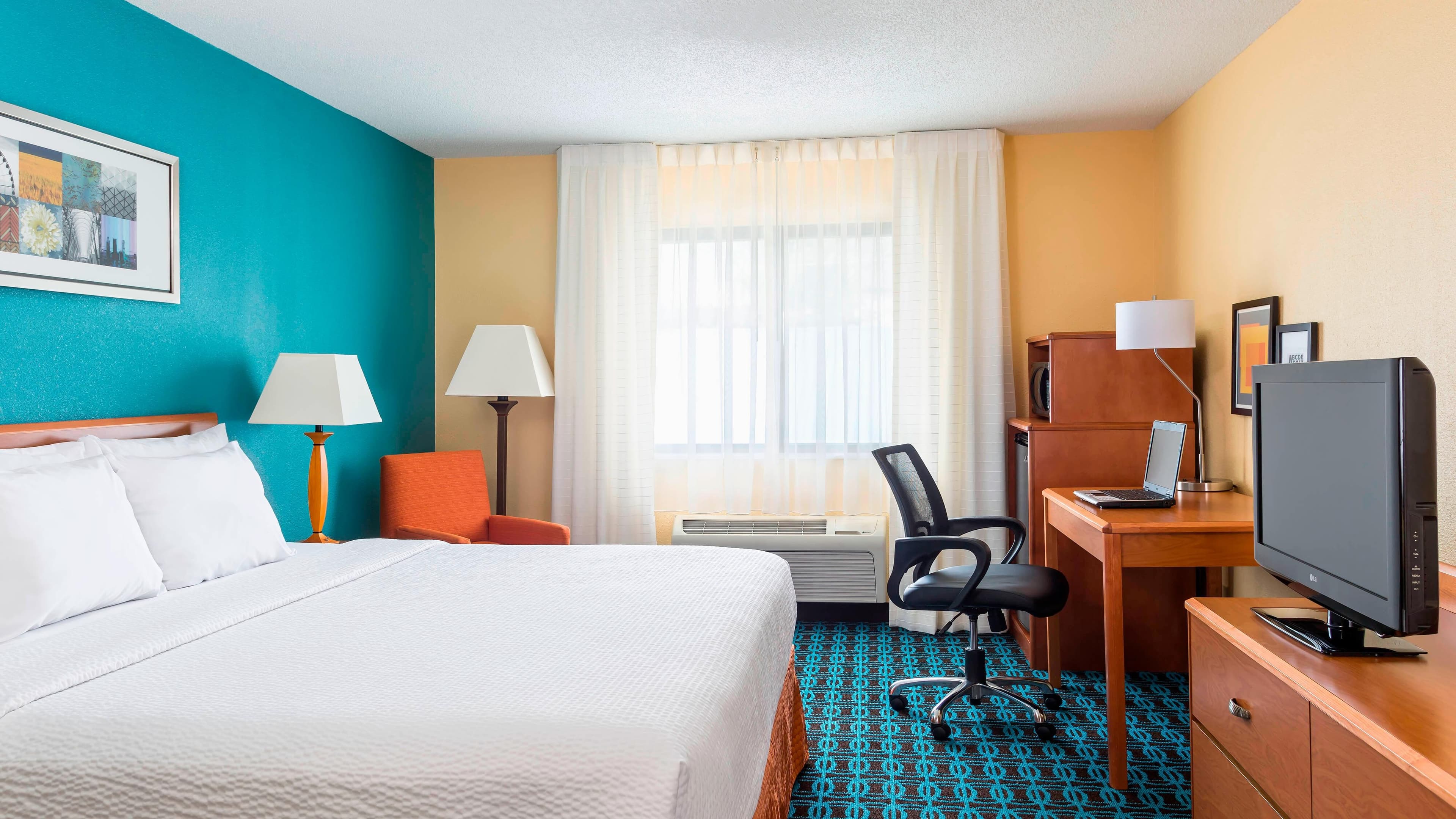 Fairfield Inn Muncie - Image 2