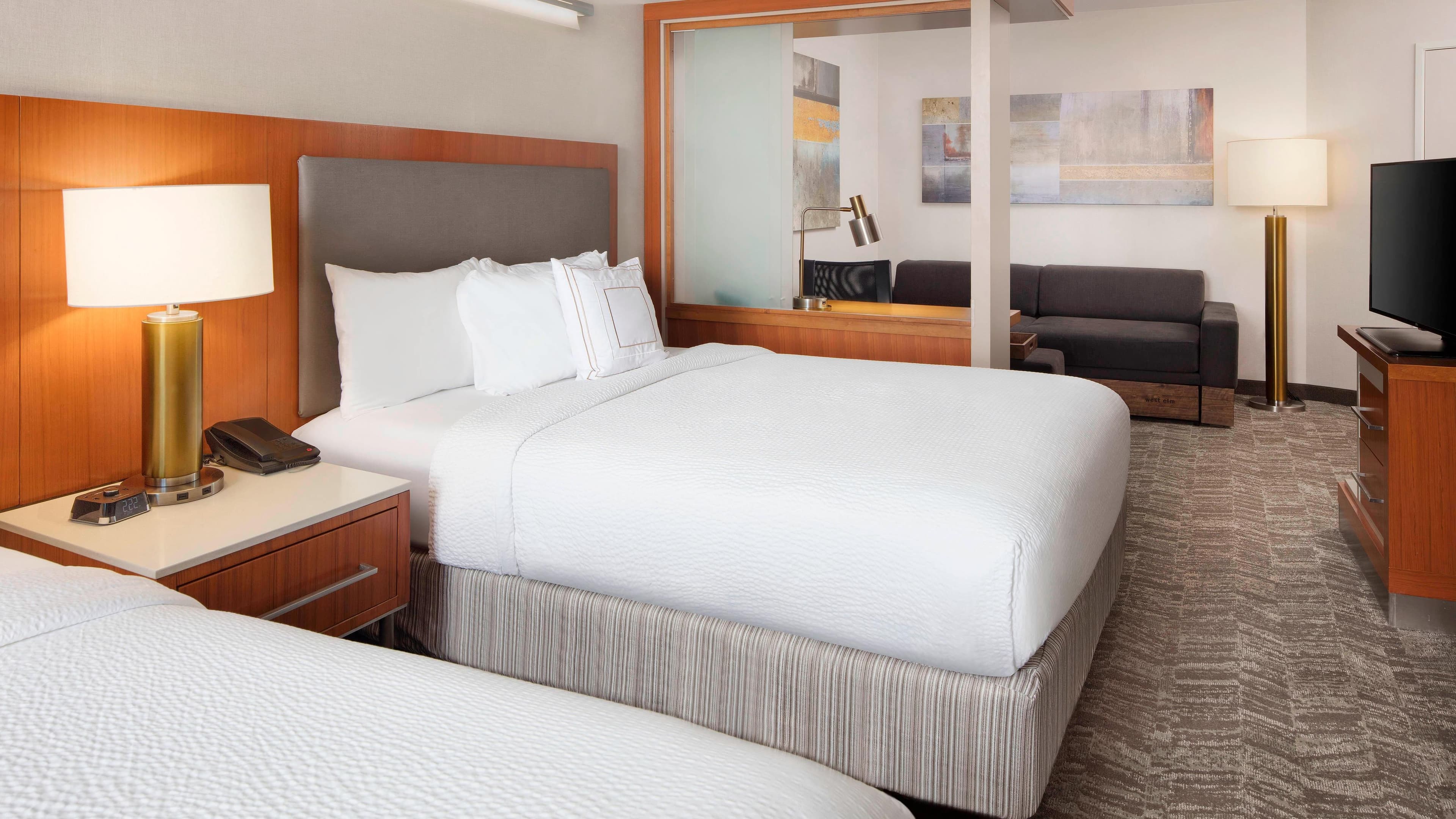 SpringHill Suites Indianapolis Downtown — 10