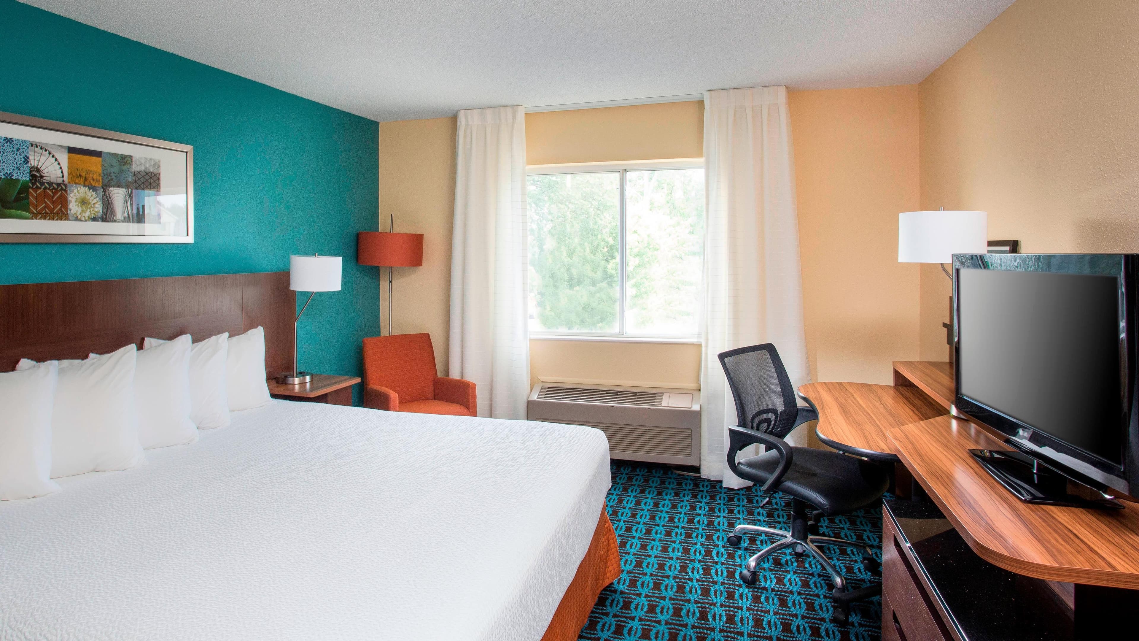 Fairfield Inn & Suites Terre Haute - Image 2