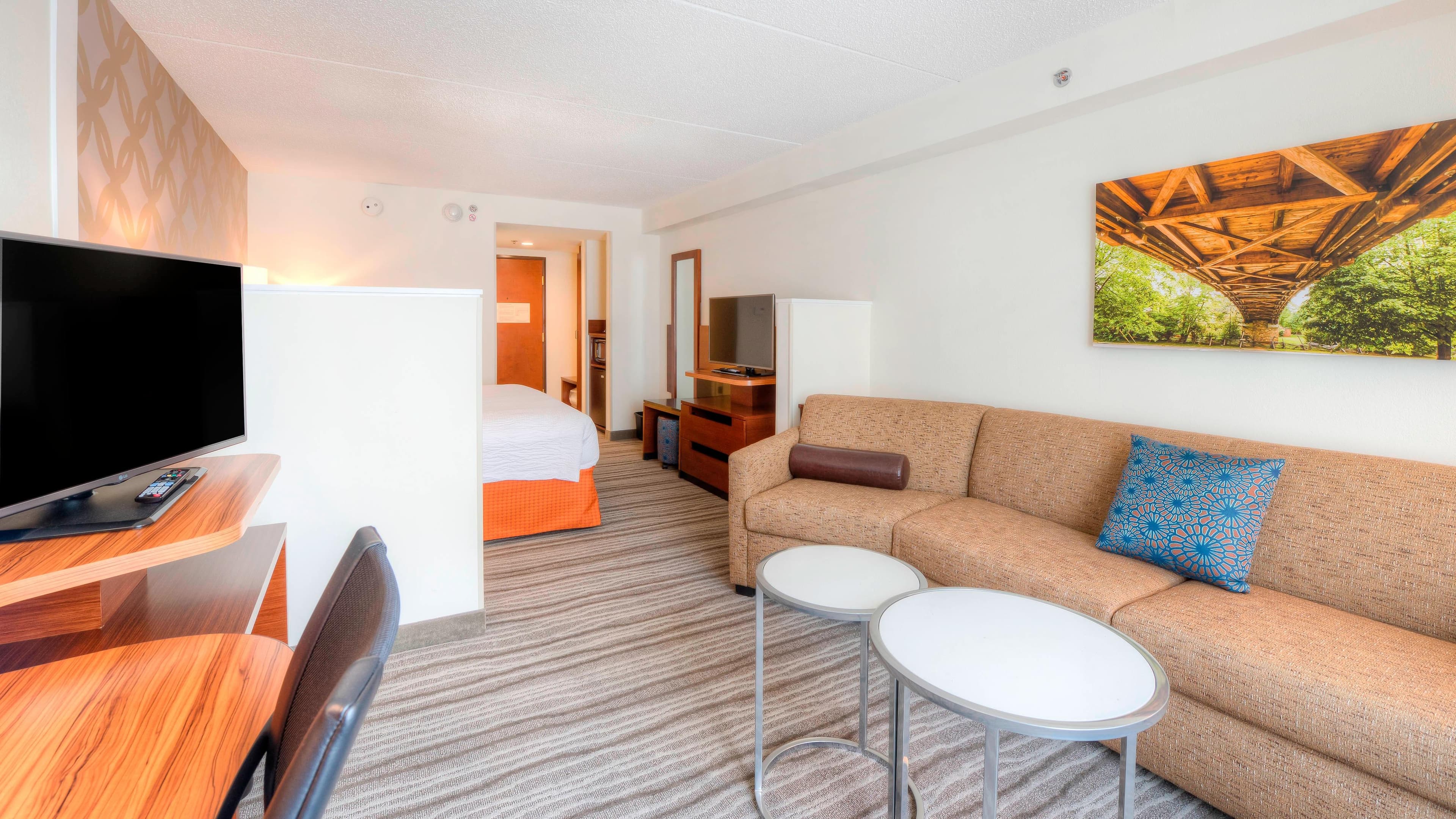 Fairfield Inn & Suites Winston-Salem Downtown - Image 4