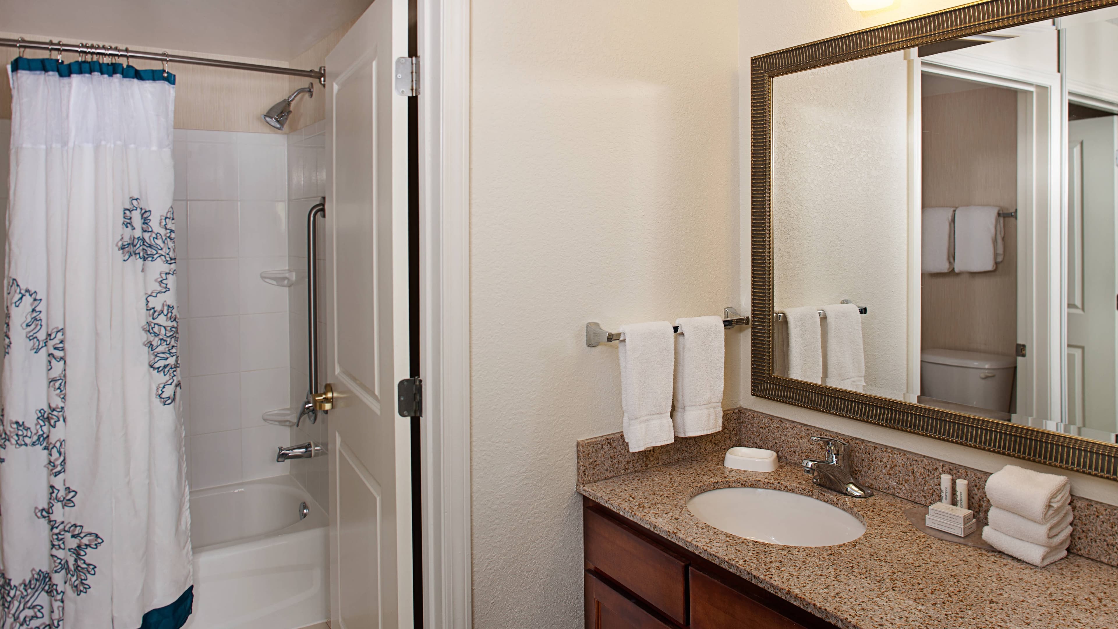 Residence Inn Long Island Holtsville — 13