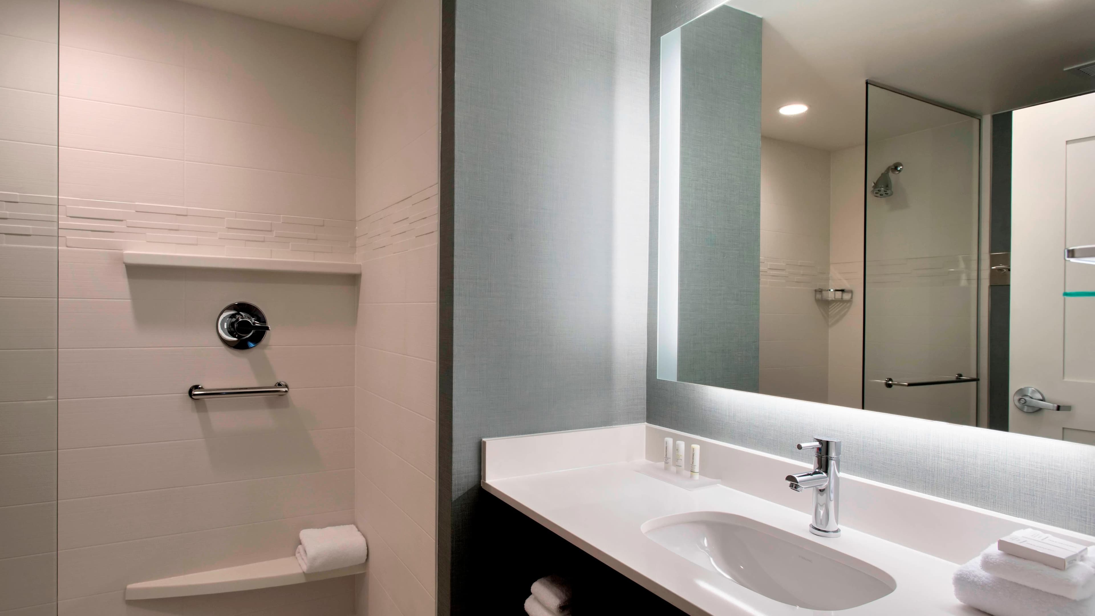 Residence Inn Long Island East End - Image 3