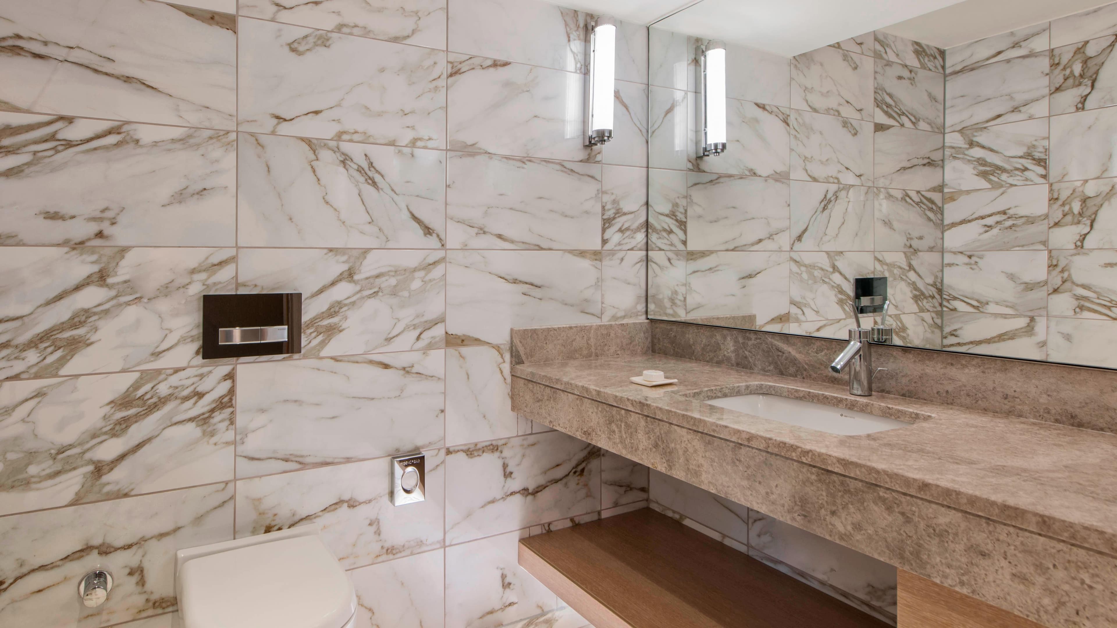 Renaissance Polat Istanbul Hotel — 36