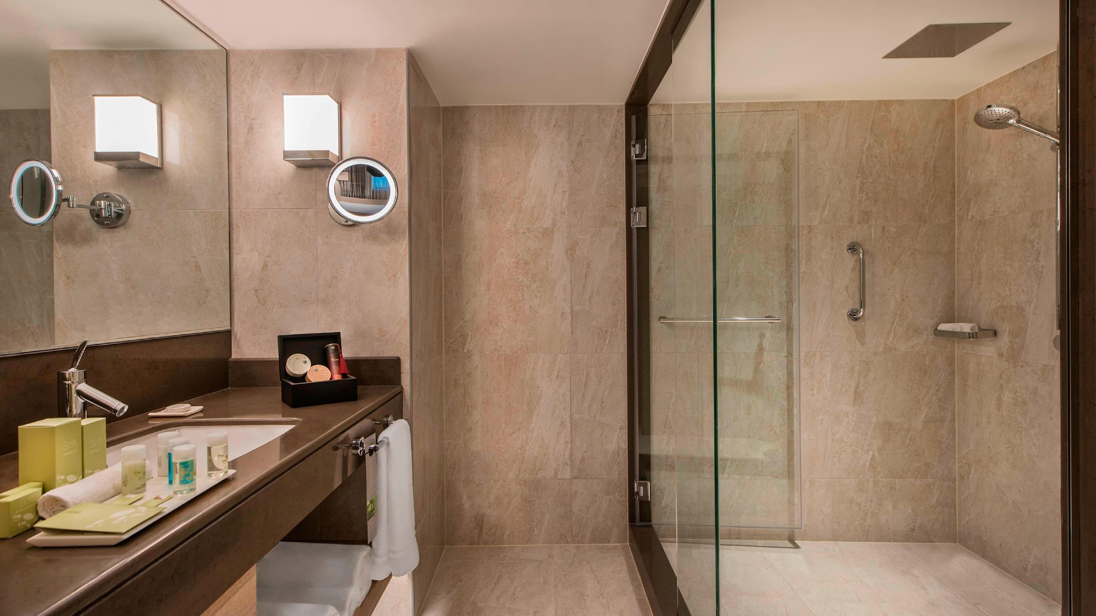 Renaissance Polat Istanbul Hotel — 23