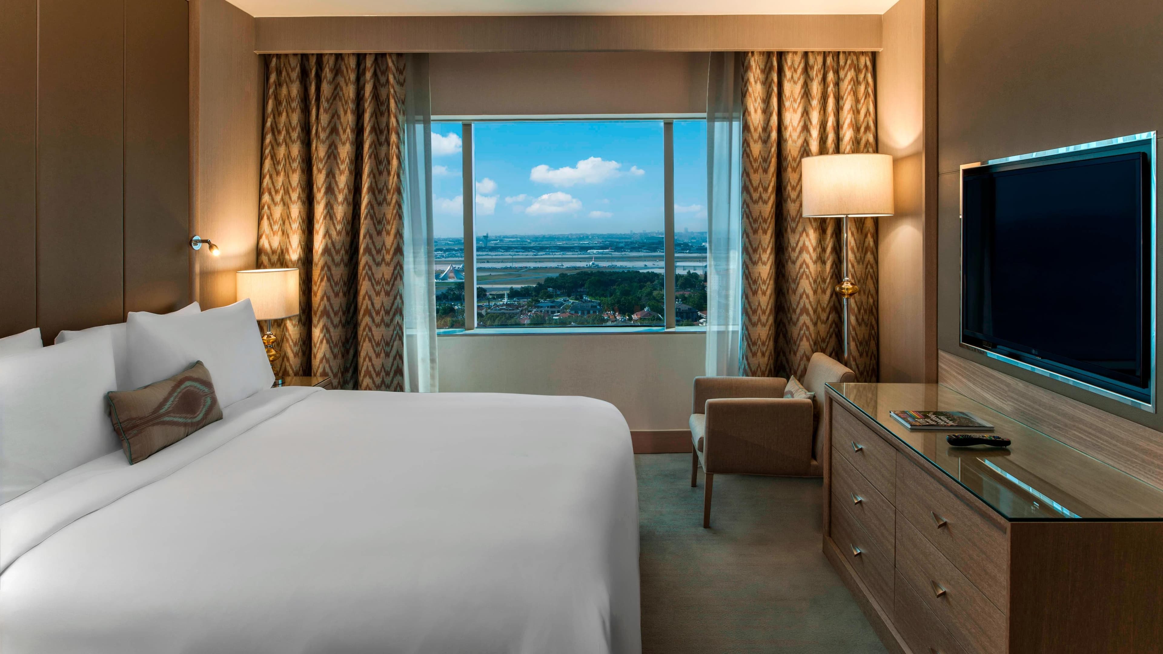 Renaissance Polat Istanbul Hotel — 34