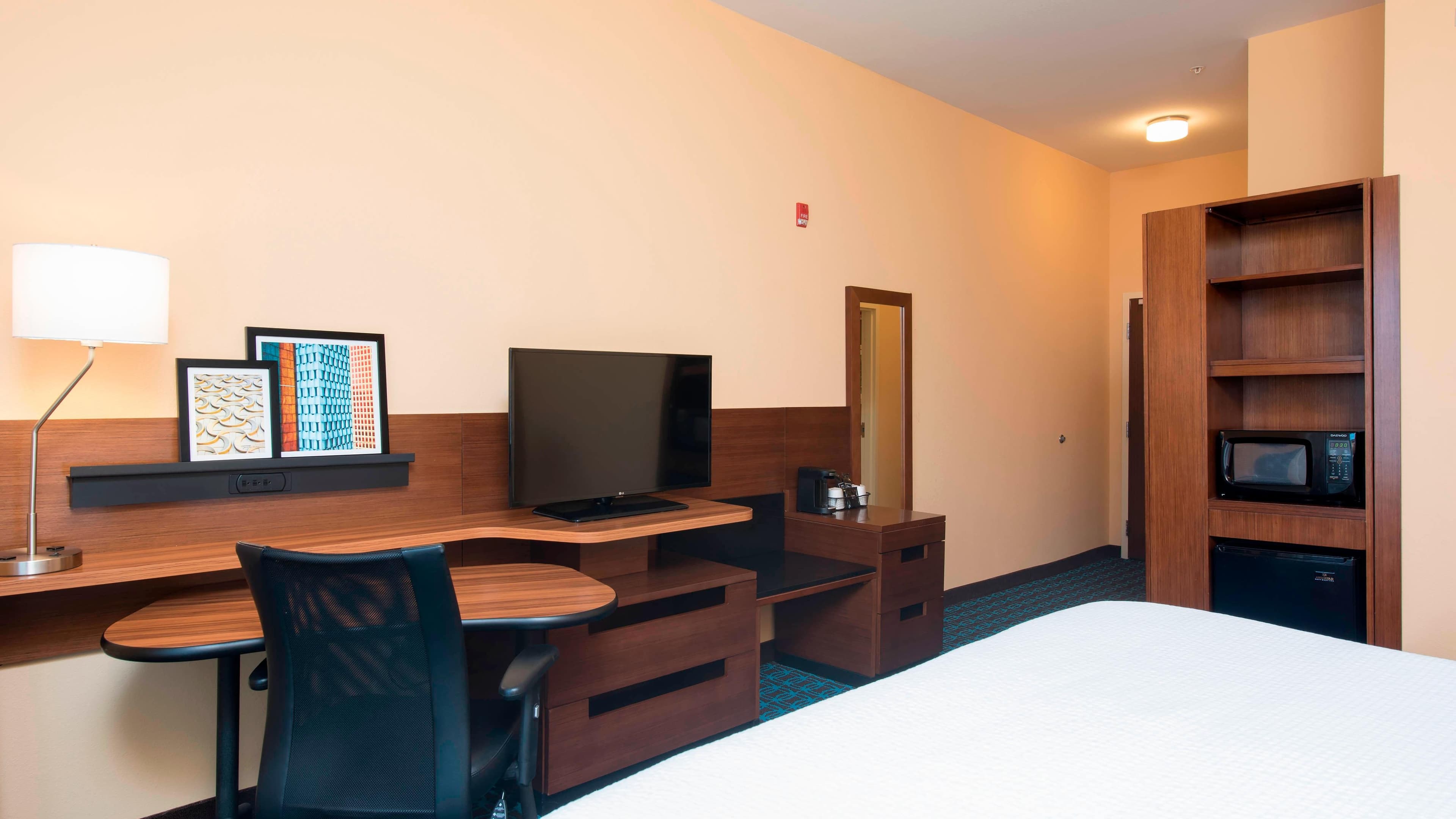 Fairfield Inn & Suites Jackson Clinton - Image 4