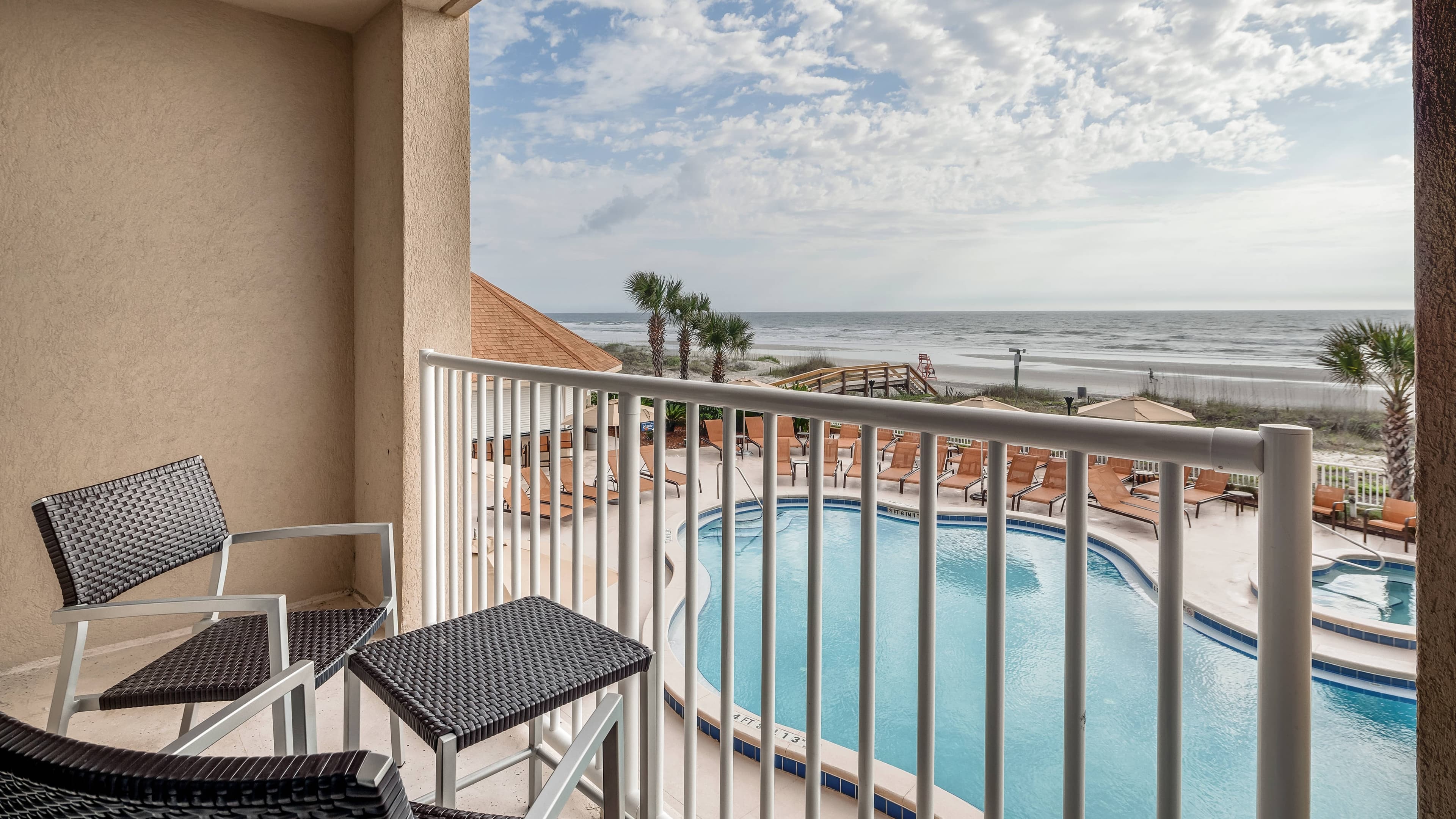 Courtyard Jacksonville Beach Oceanfront — 4