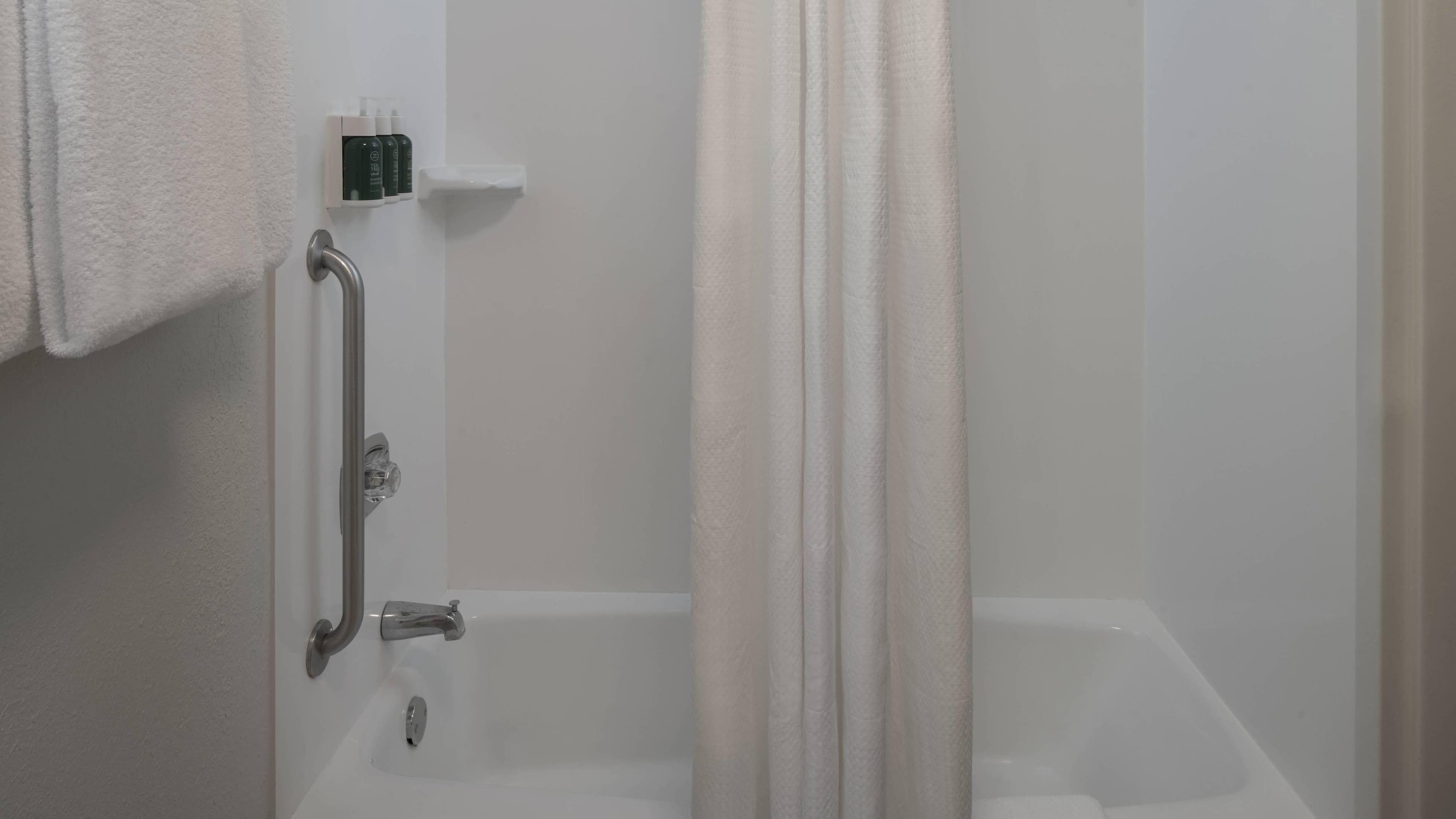 Holiday Inn Express & Suites Jacksonville - MacClenny I-10 — 6