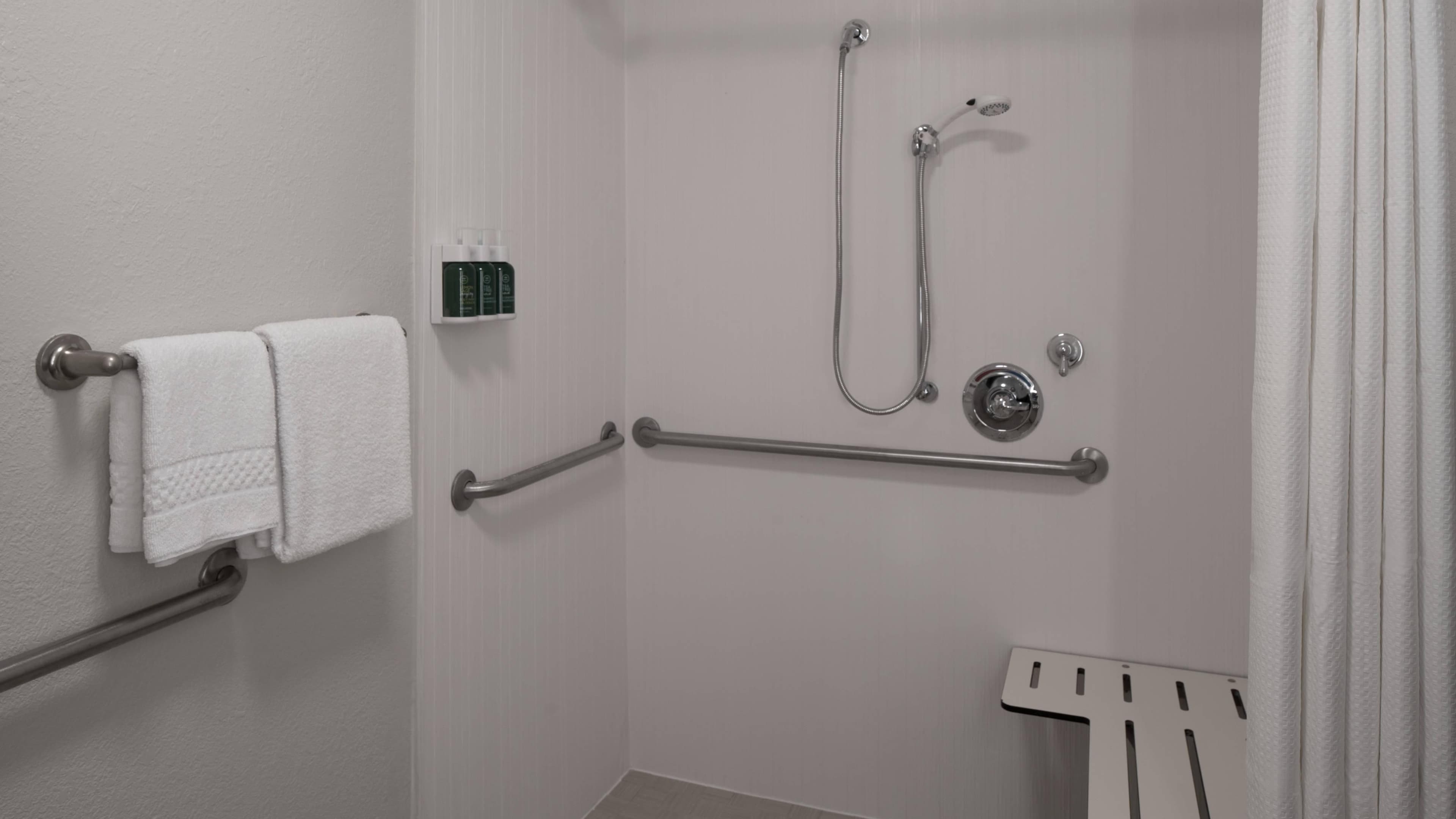 Holiday Inn Express & Suites Jacksonville - MacClenny I-10 — 9