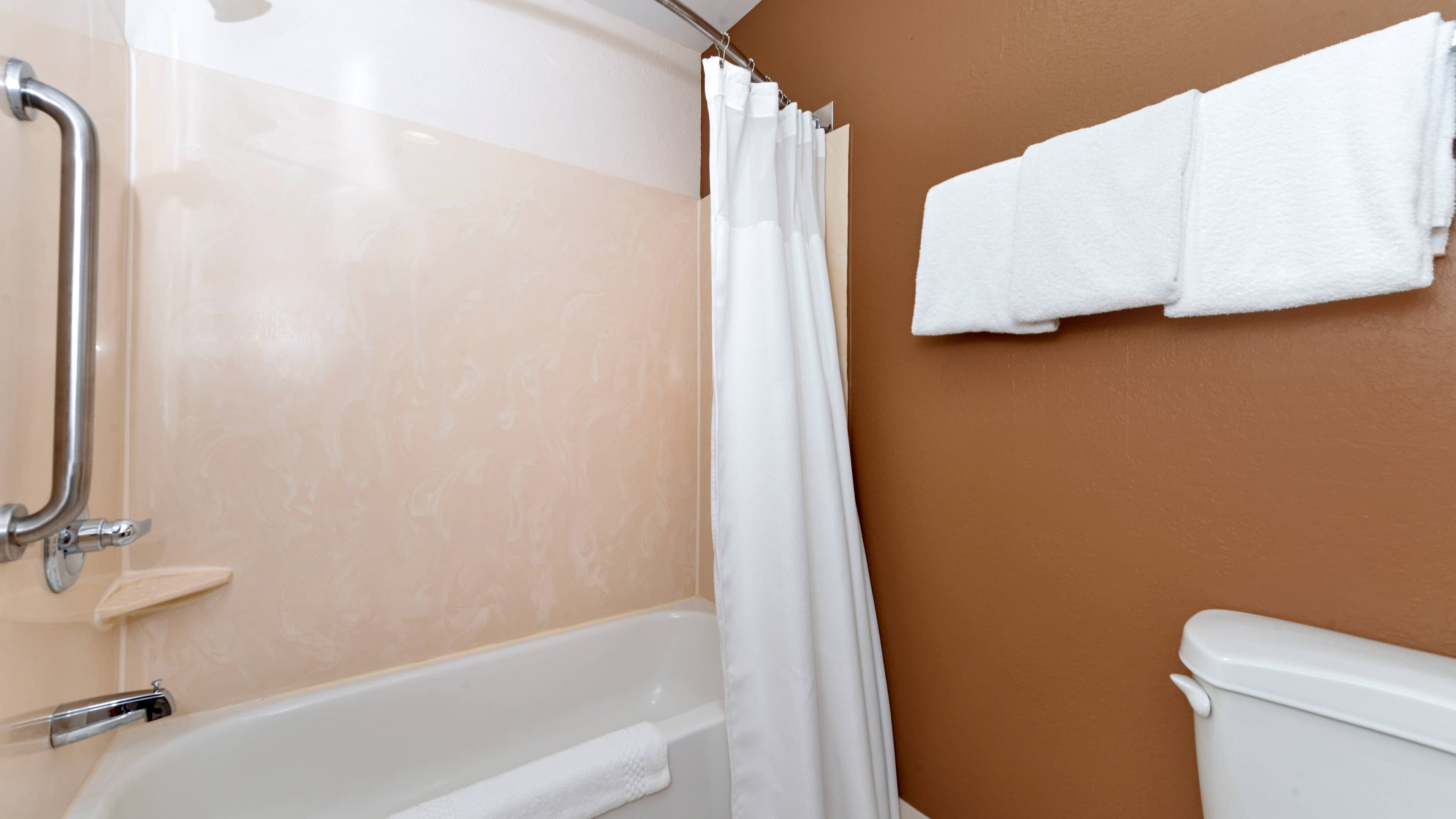 Fairfield Inn & Suites Jacksonville Orange Park - Image 4