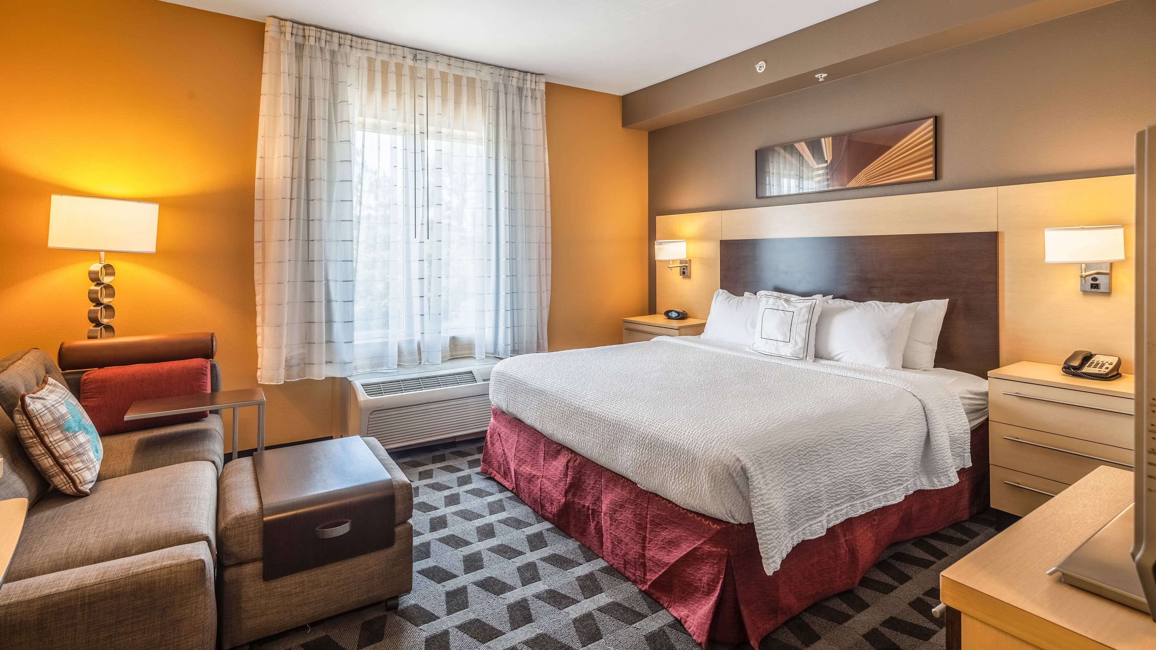 TownePlace Suites Jacksonville Butler Boulevard - Image 2